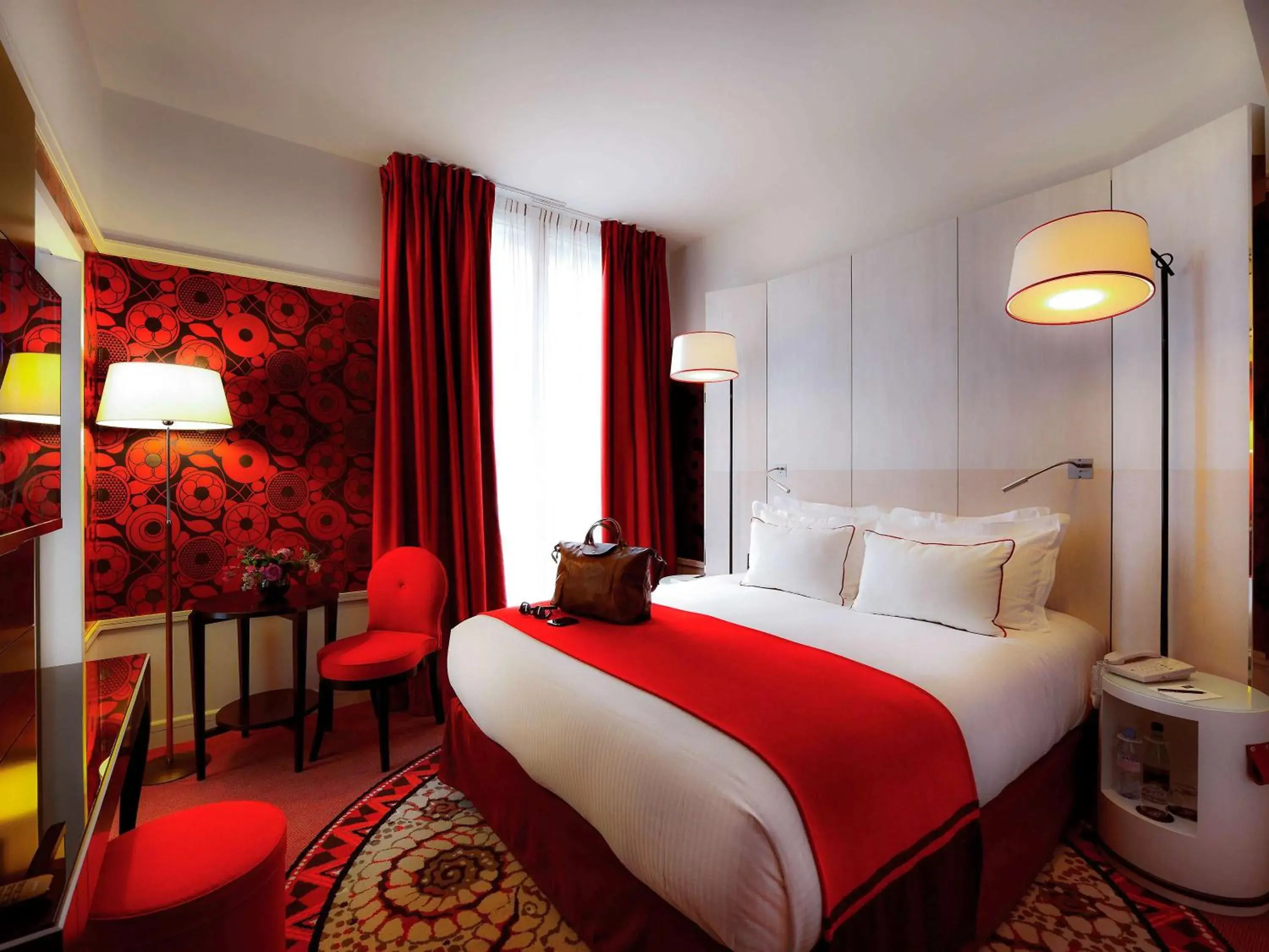 Photo of the whole room, Bed in Carlton Hotel Lyon - MGallery Collection Photo of the whole room, Bed in Carlton Hotel Lyon - MGallery Collection