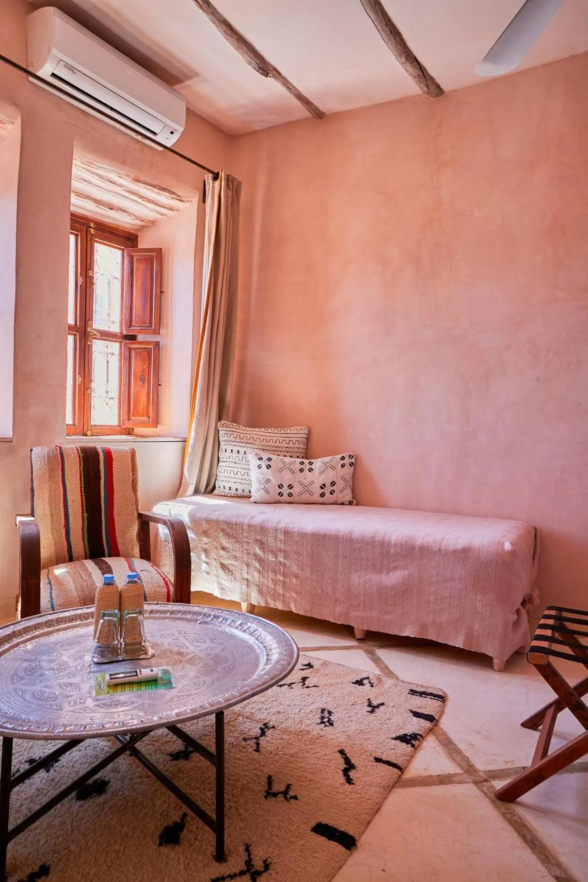 Bed in Riad Caravane