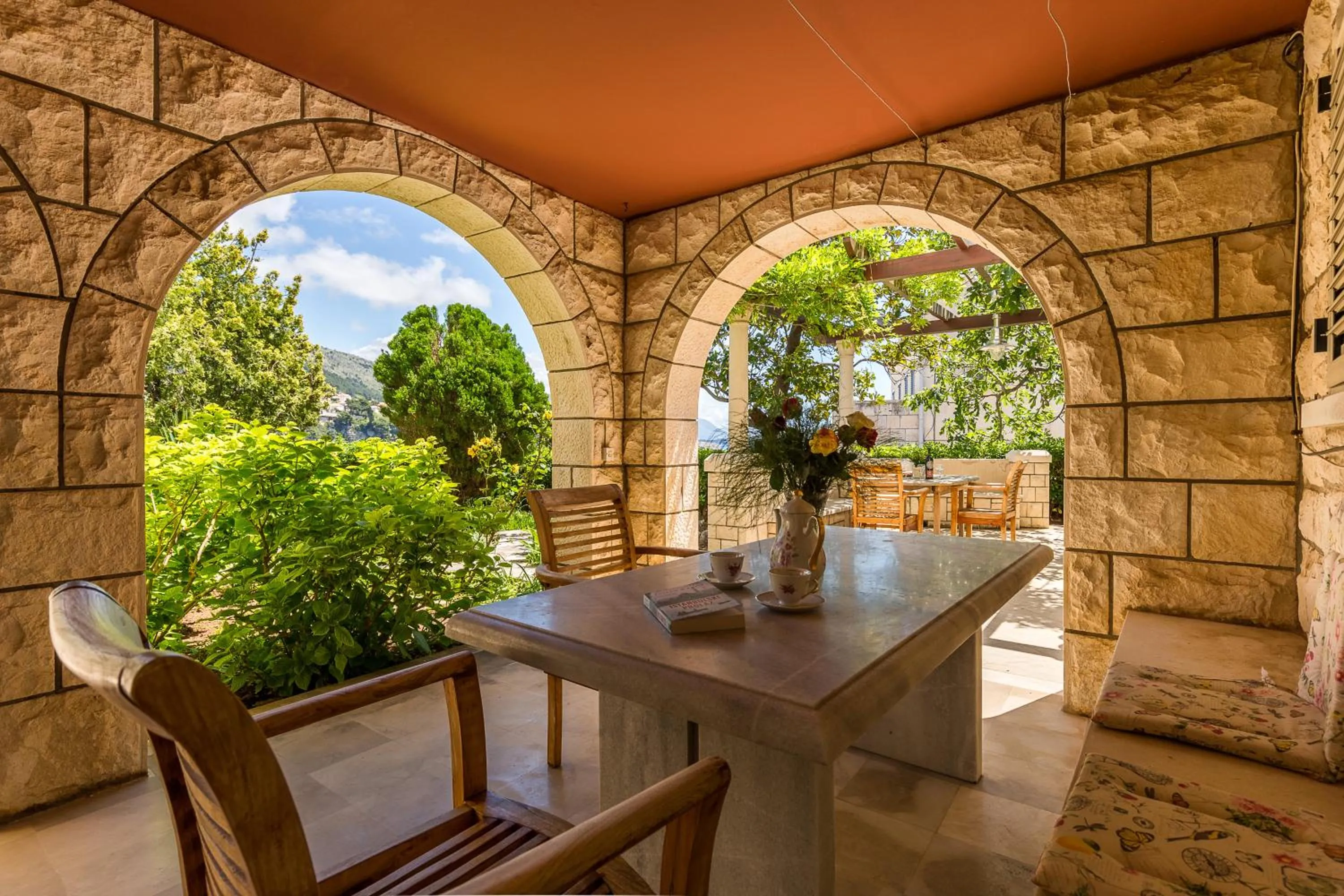 Dining area in Guest House Steel
