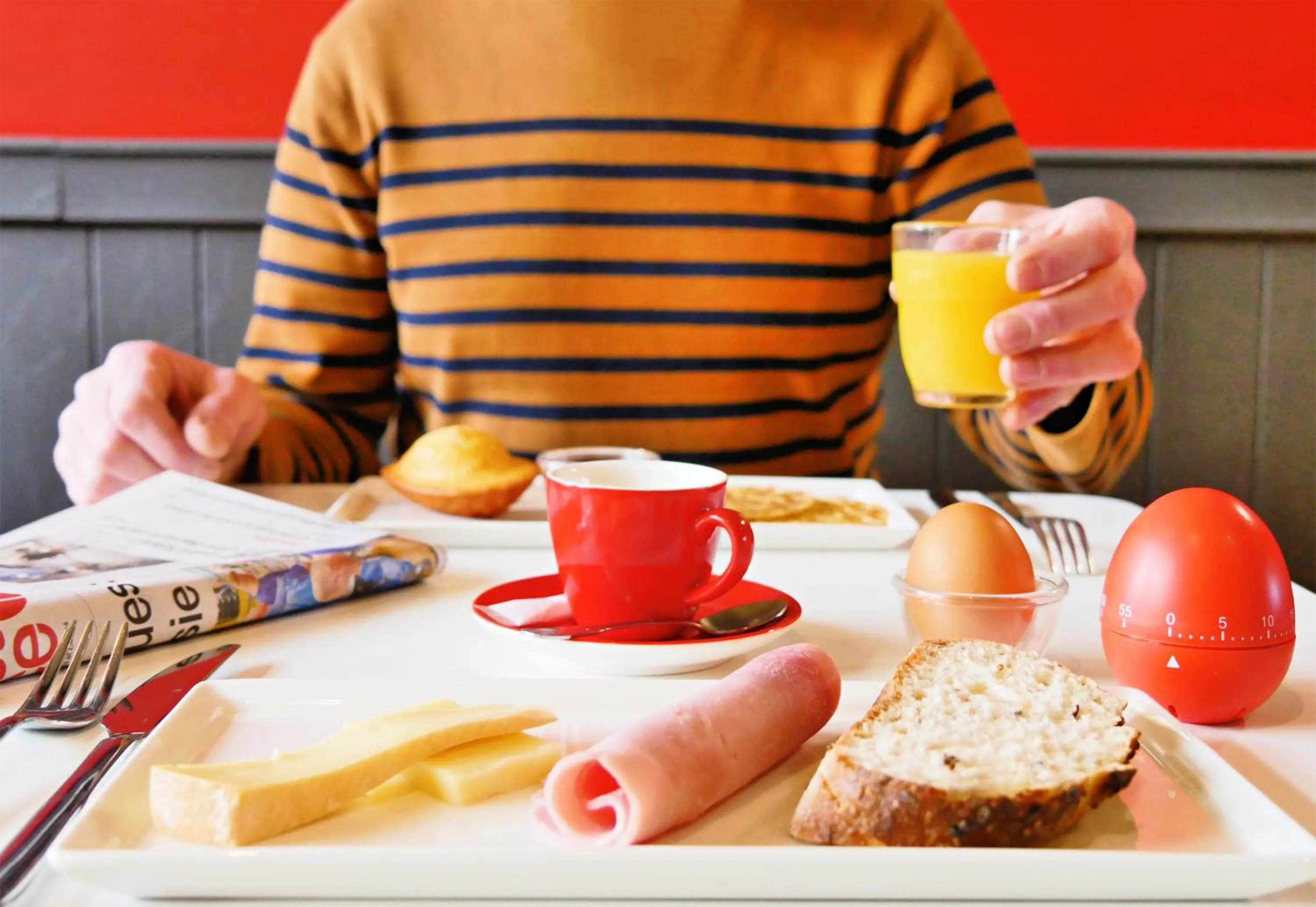 Food and drinks in ibis Falaise Coeur de Normandie