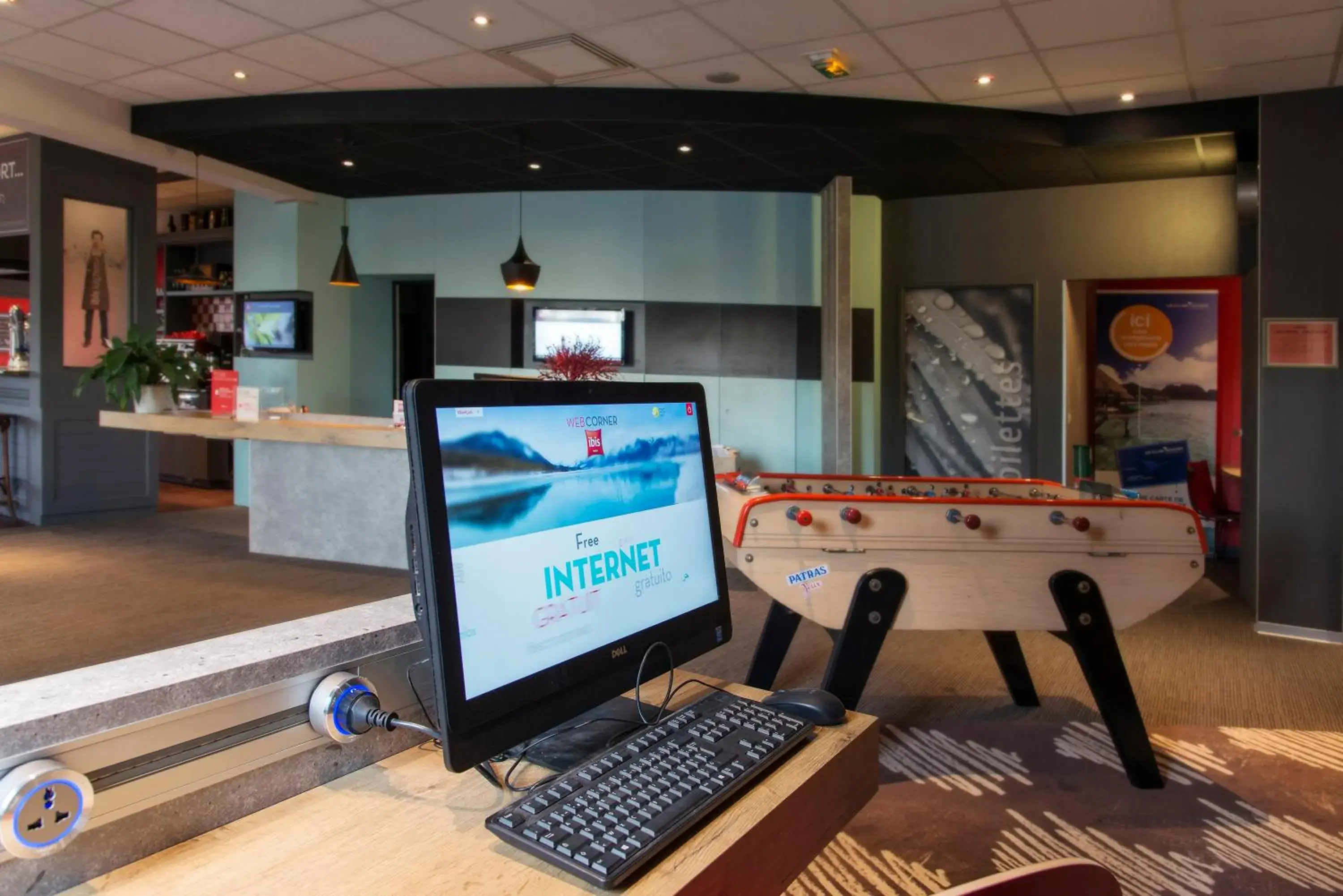 Lobby or reception in ibis Falaise Coeur de Normandie Lobby or reception in ibis Falaise Coeur de Normandie