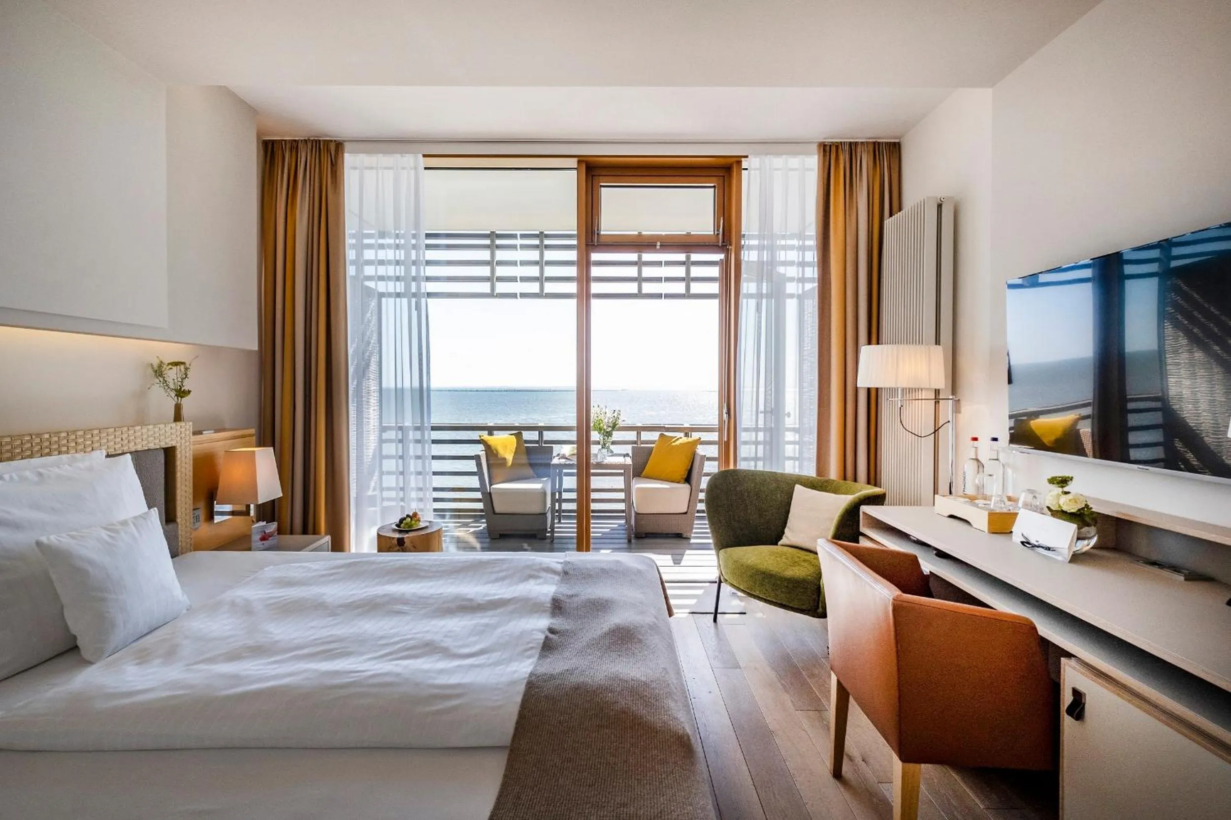 Bed in BUDERSAND Hotel - Golf & Spa - Sylt