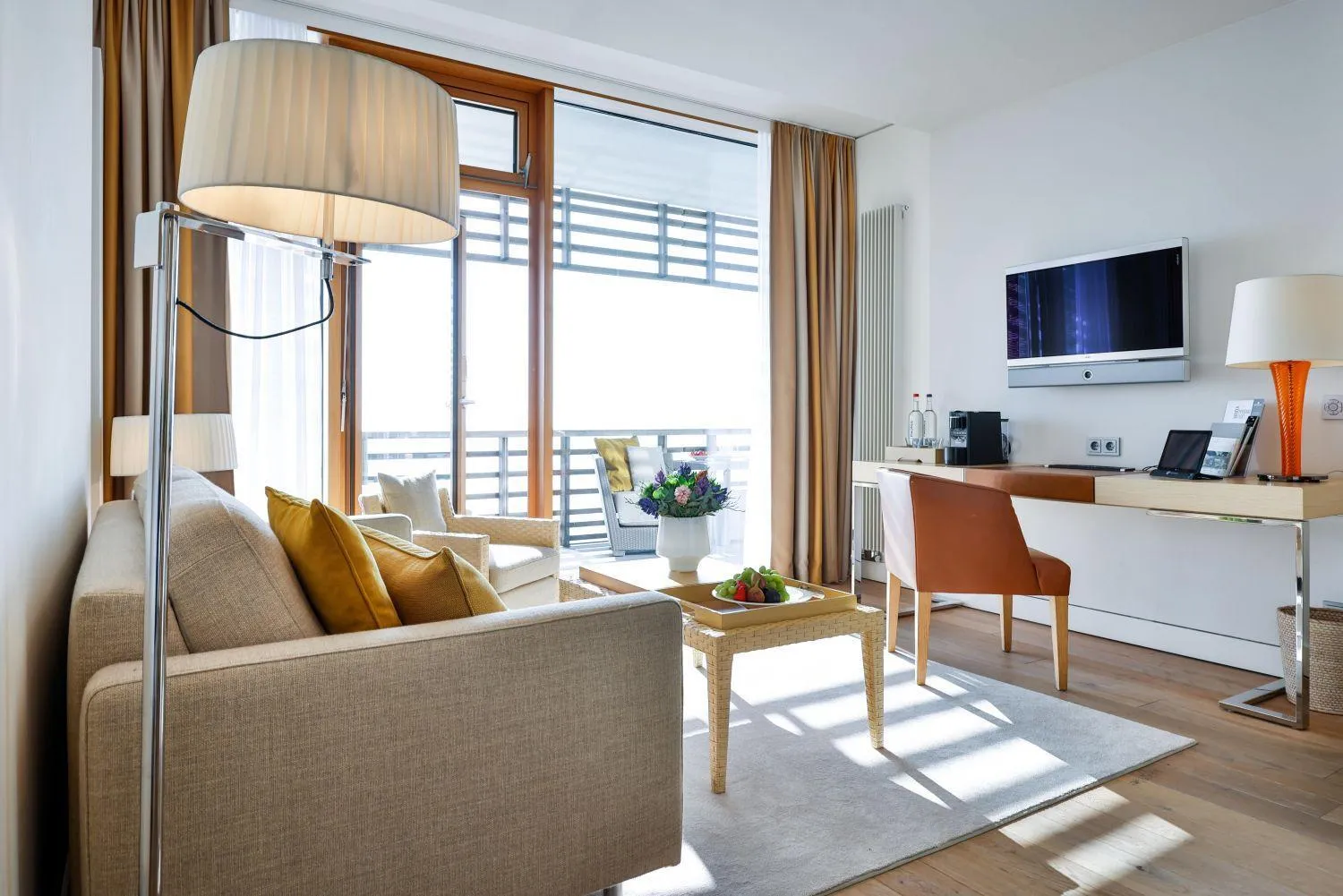 TV and multimedia in BUDERSAND Hotel - Golf & Spa - Sylt