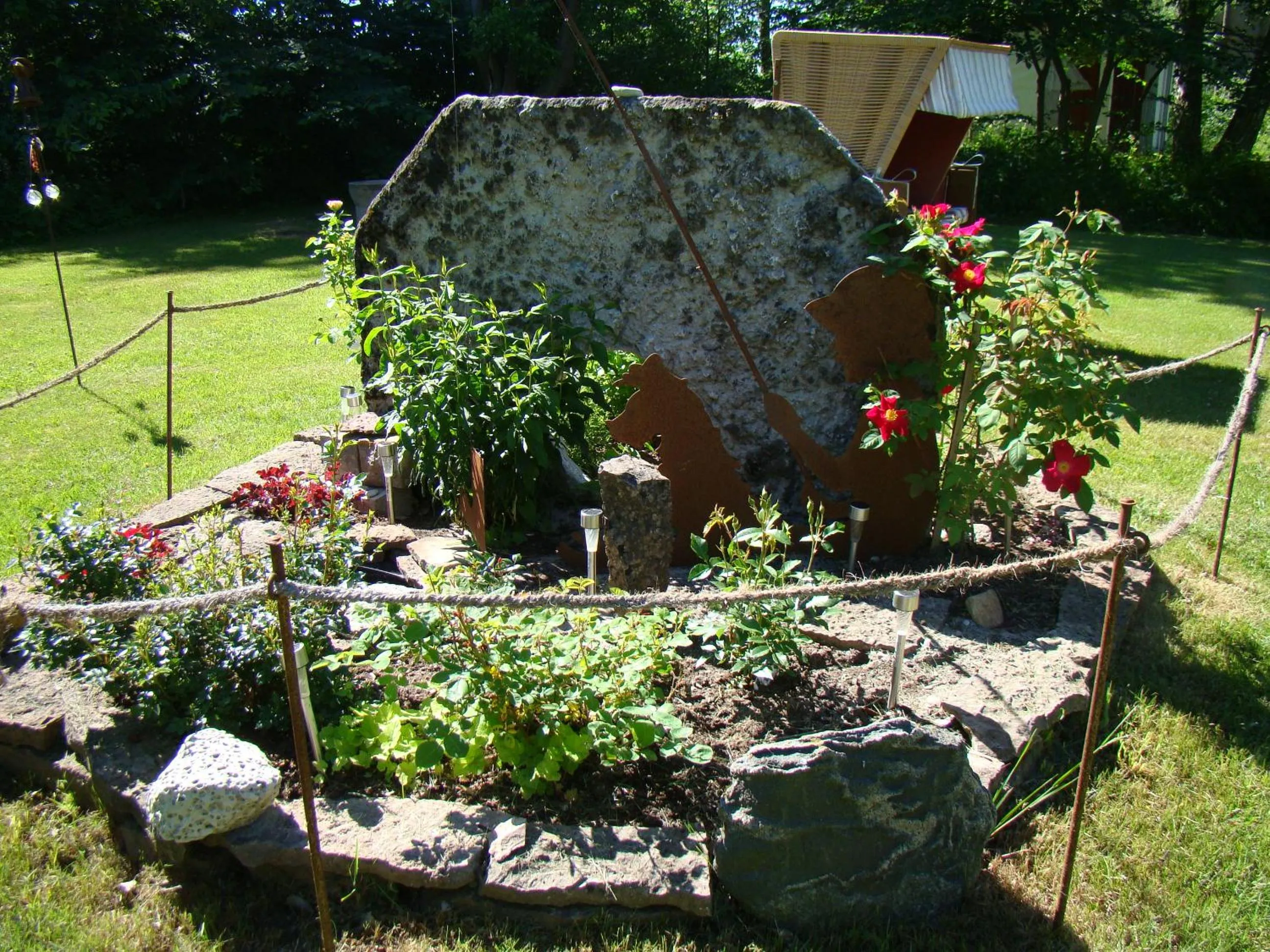Garden in ÖlandsRo B&B