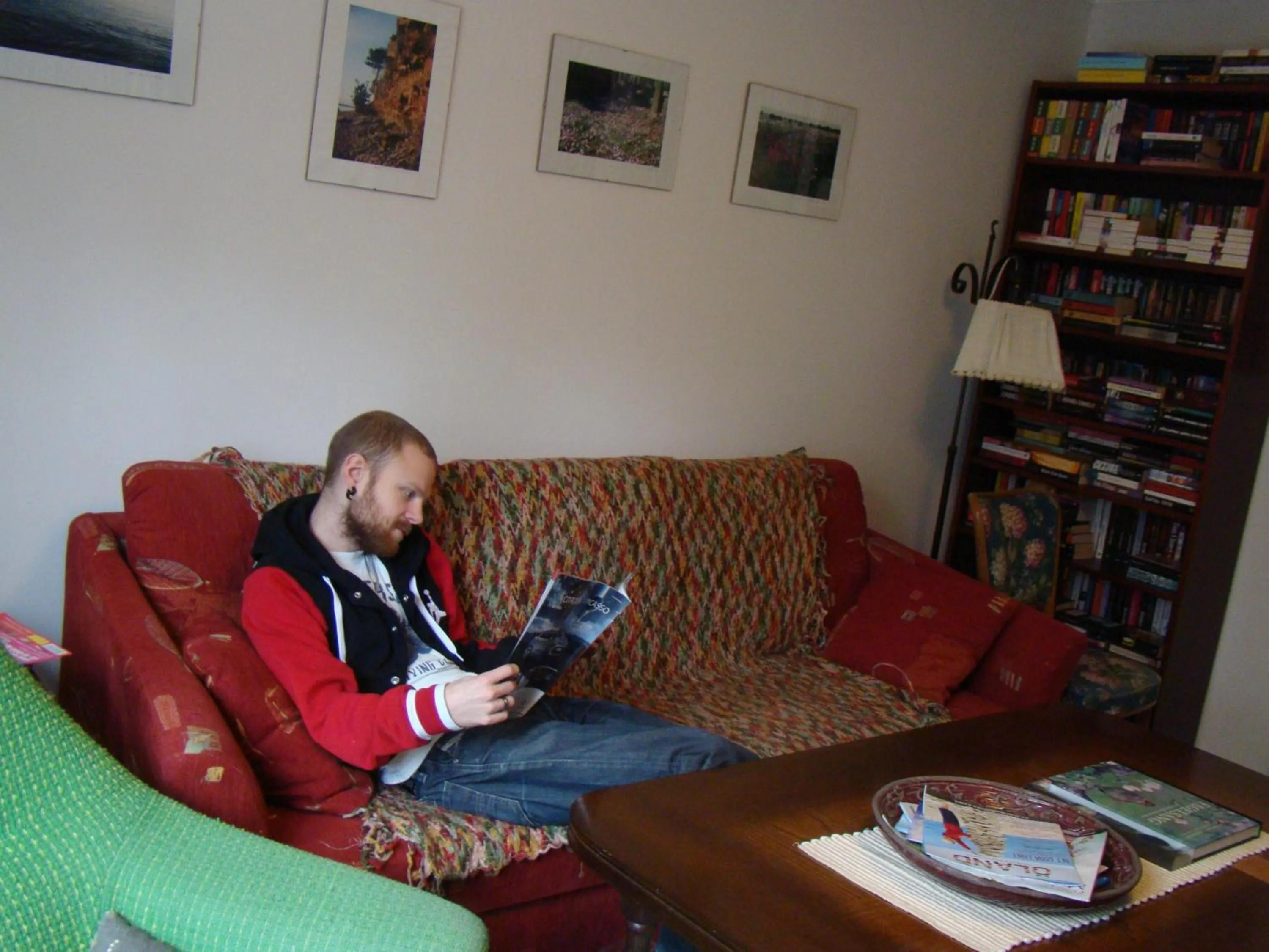 Communal lounge/ TV room in ÖlandsRo B&B