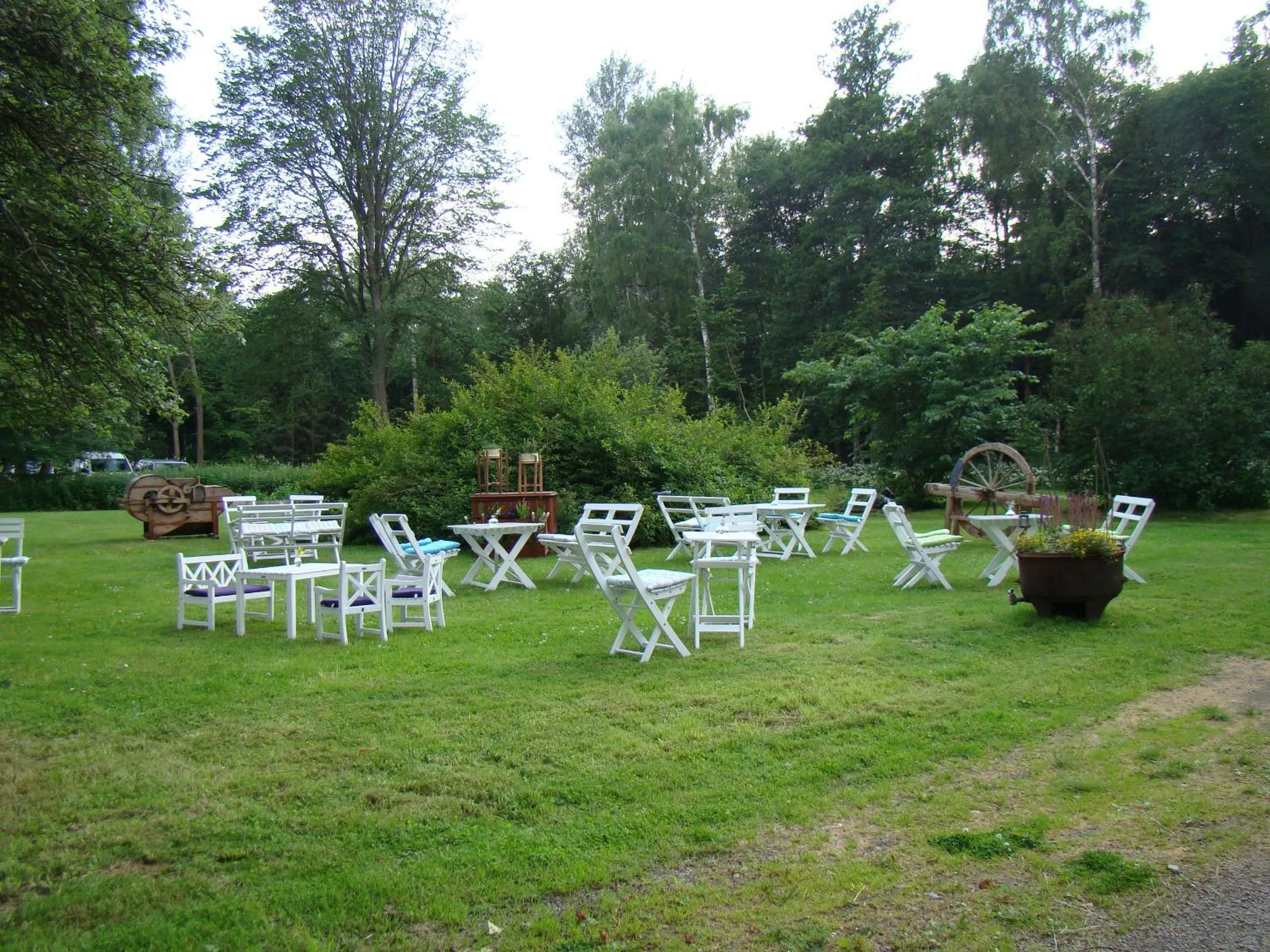 Garden in ÖlandsRo B&B