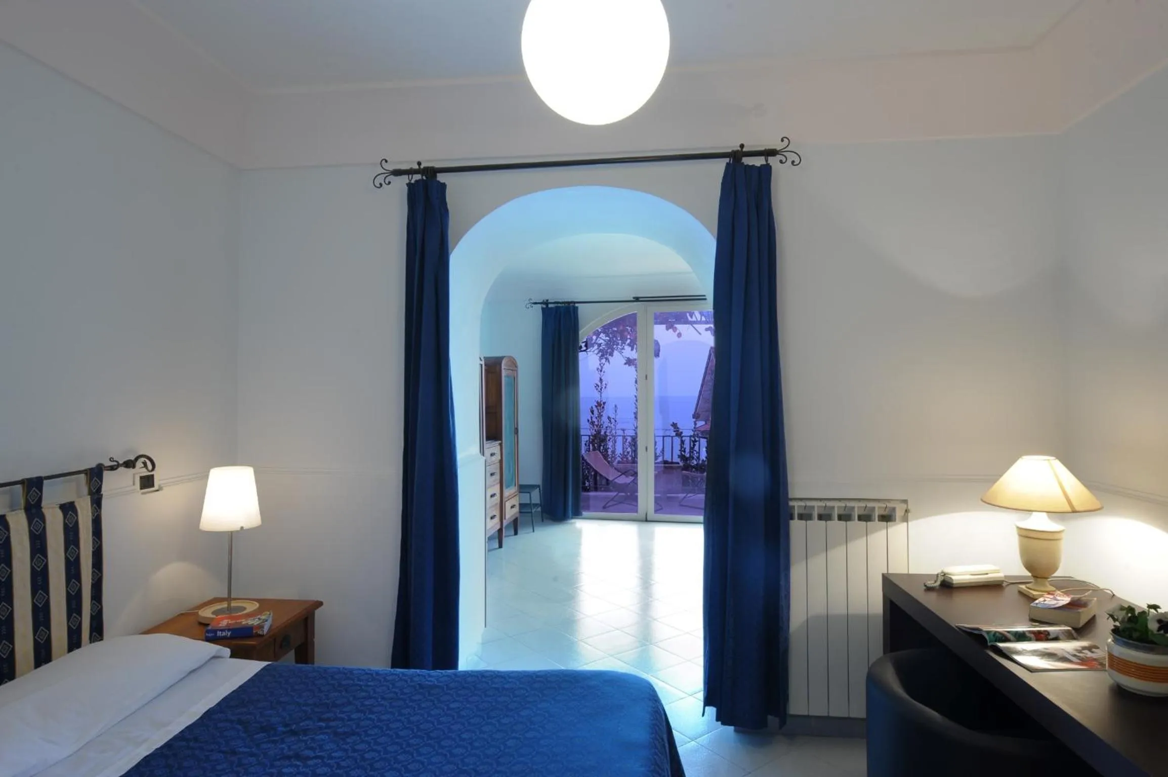 Photo of the whole room, Bed in Maresca Hotel Praiano