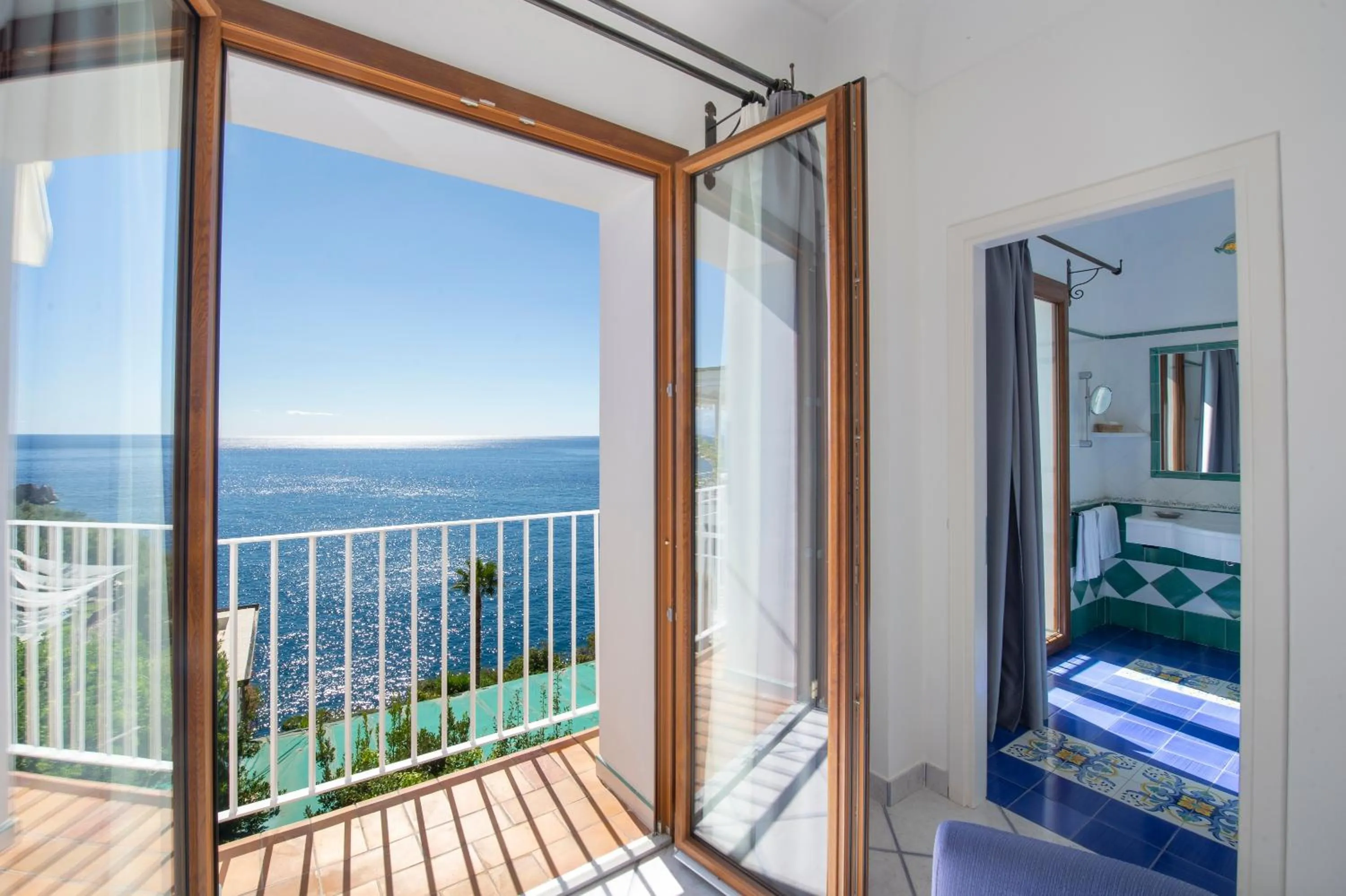 Bedroom, Bed in Maresca Hotel Praiano