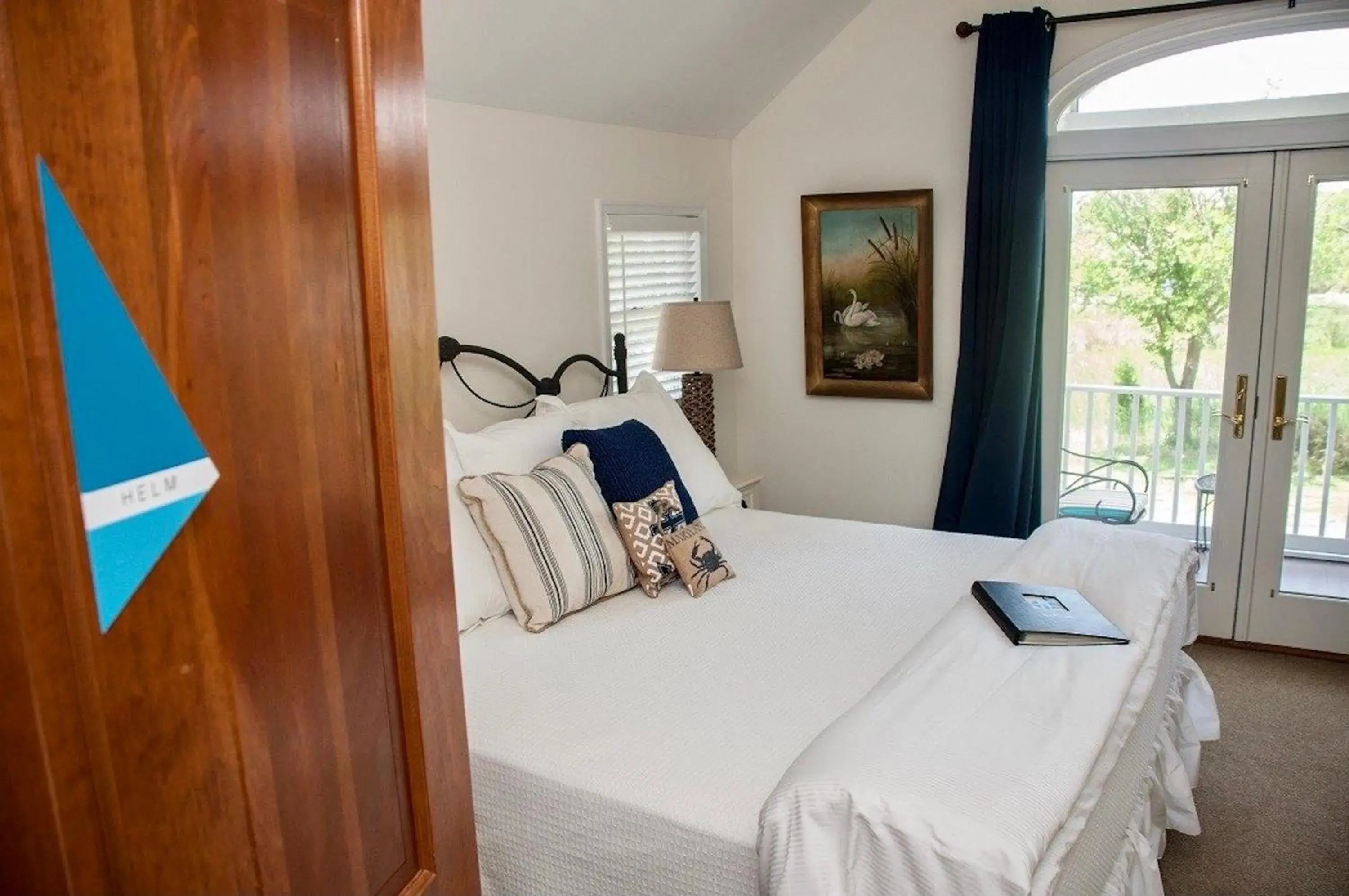 Deluxe King Room in Inn at Haven Harbour Deluxe King Room in Inn at Haven Harbour