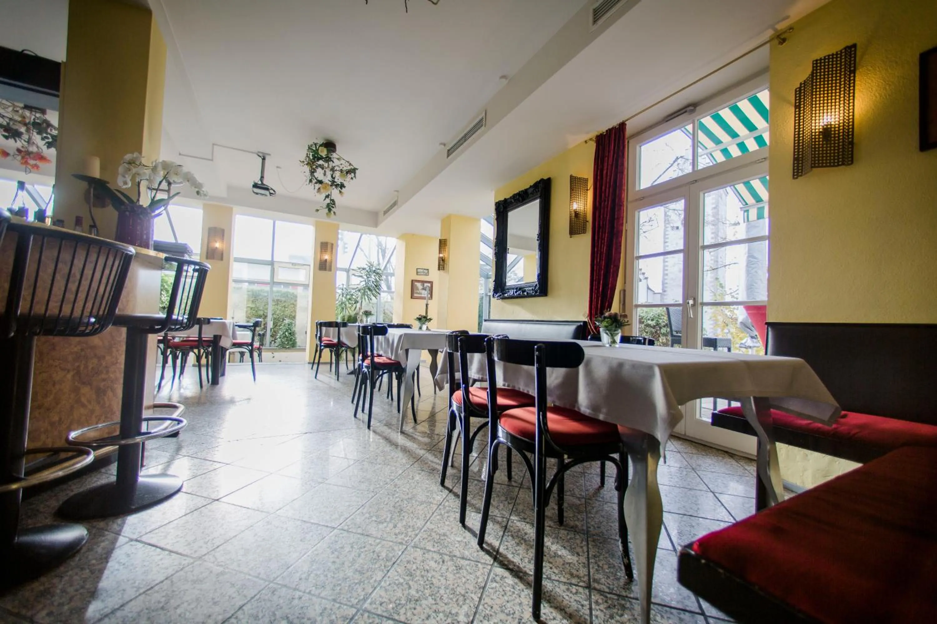 Restaurant/places to eat in Gasthaus & Pension Mohren