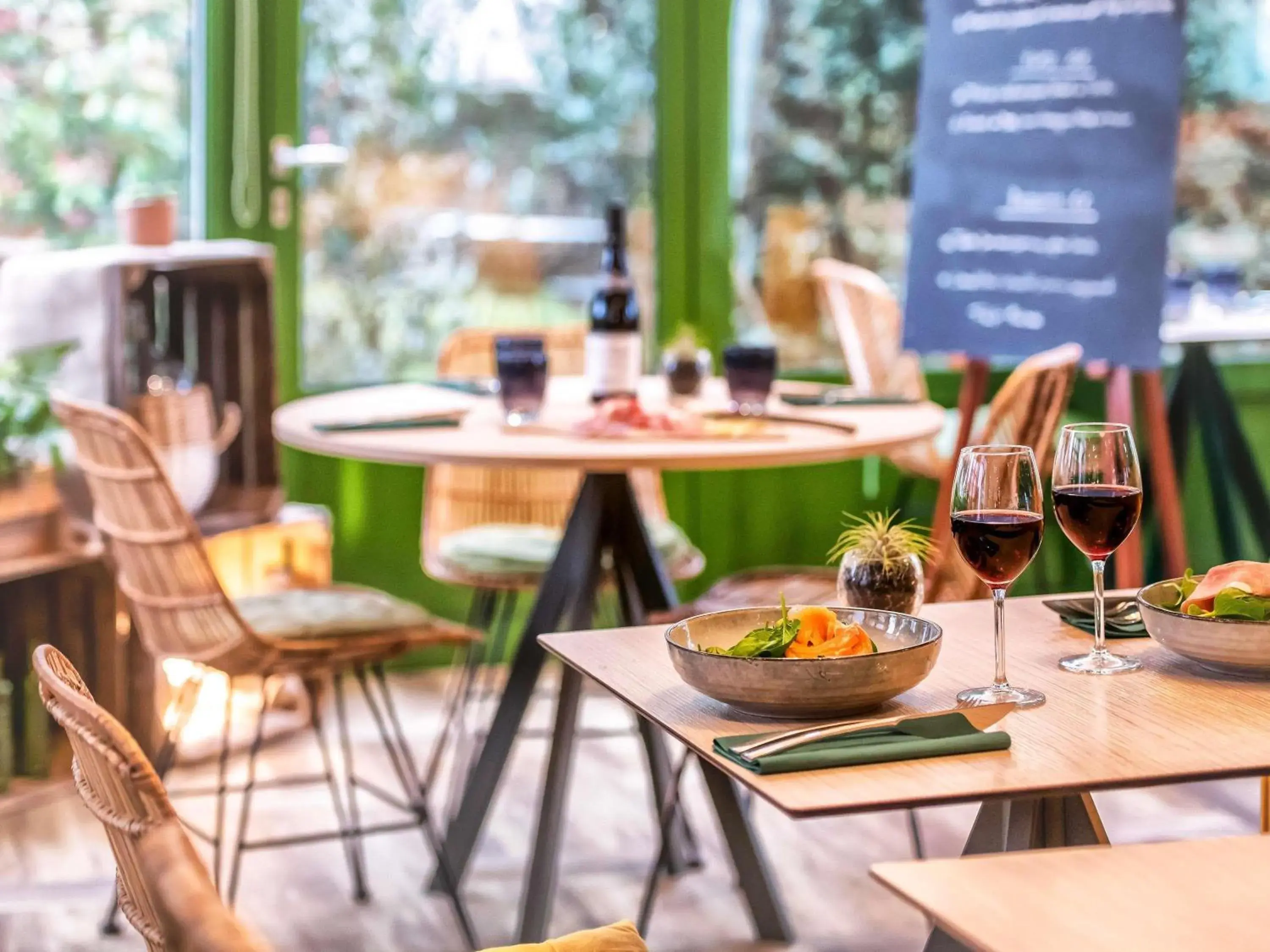 Restaurant/places to eat in Mercure Niort Marais Poitevin Restaurant/places to eat in Mercure Niort Marais Poitevin