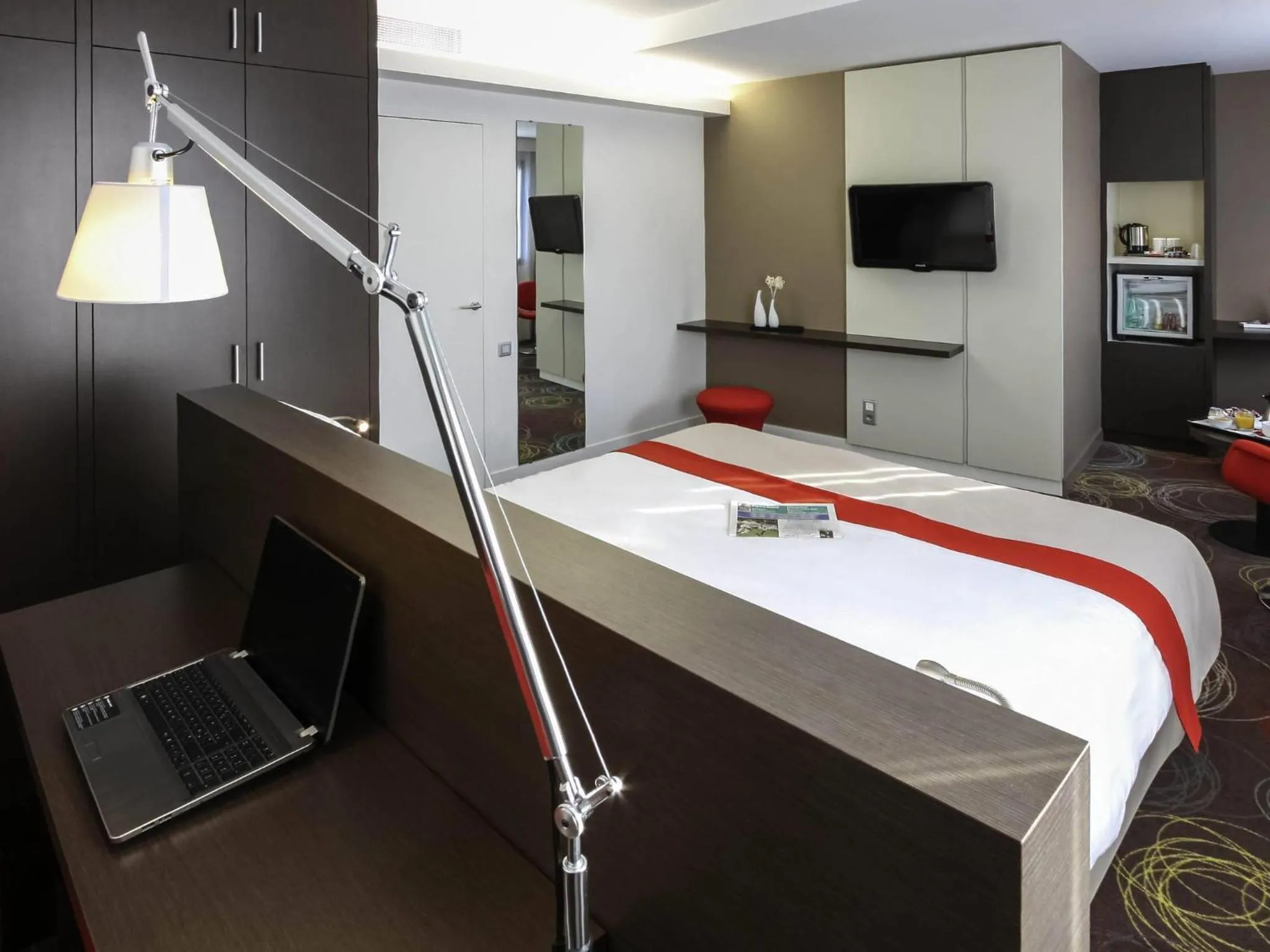 Bedroom, Bed in Mercure Niort Marais Poitevin