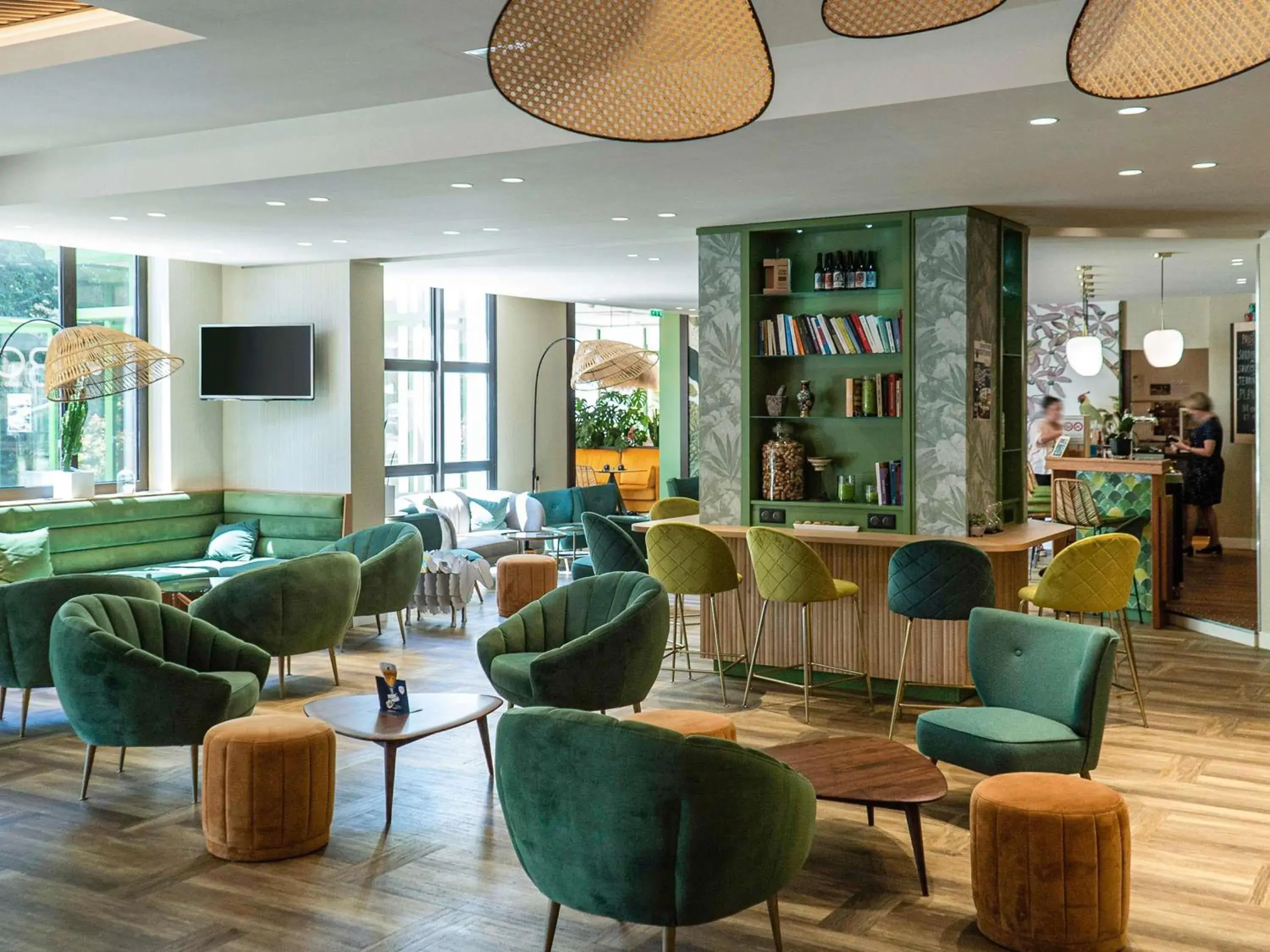 Property building in Mercure Niort Marais Poitevin Property building in Mercure Niort Marais Poitevin