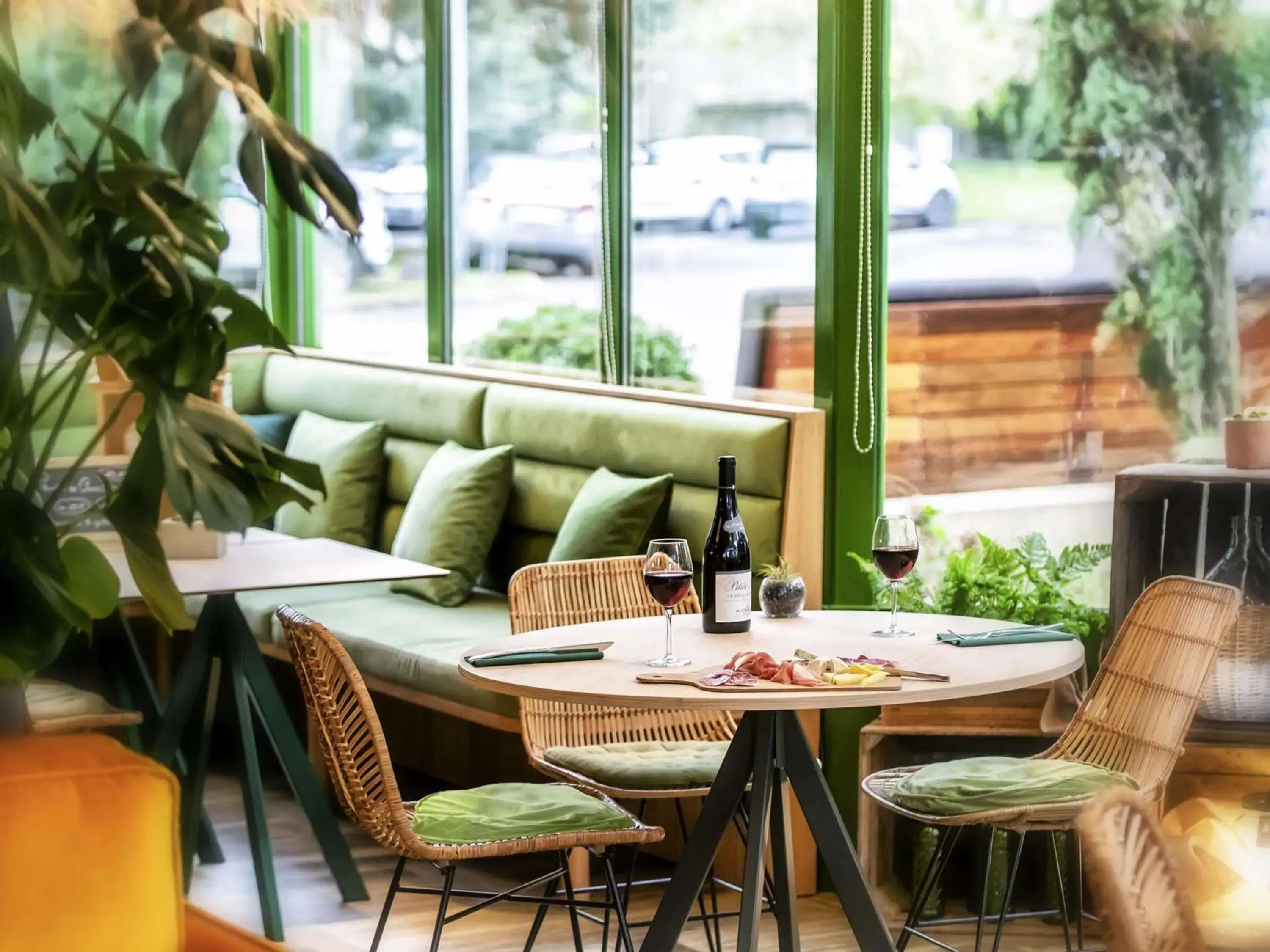 Restaurant/places to eat in Mercure Niort Marais Poitevin Restaurant/places to eat in Mercure Niort Marais Poitevin