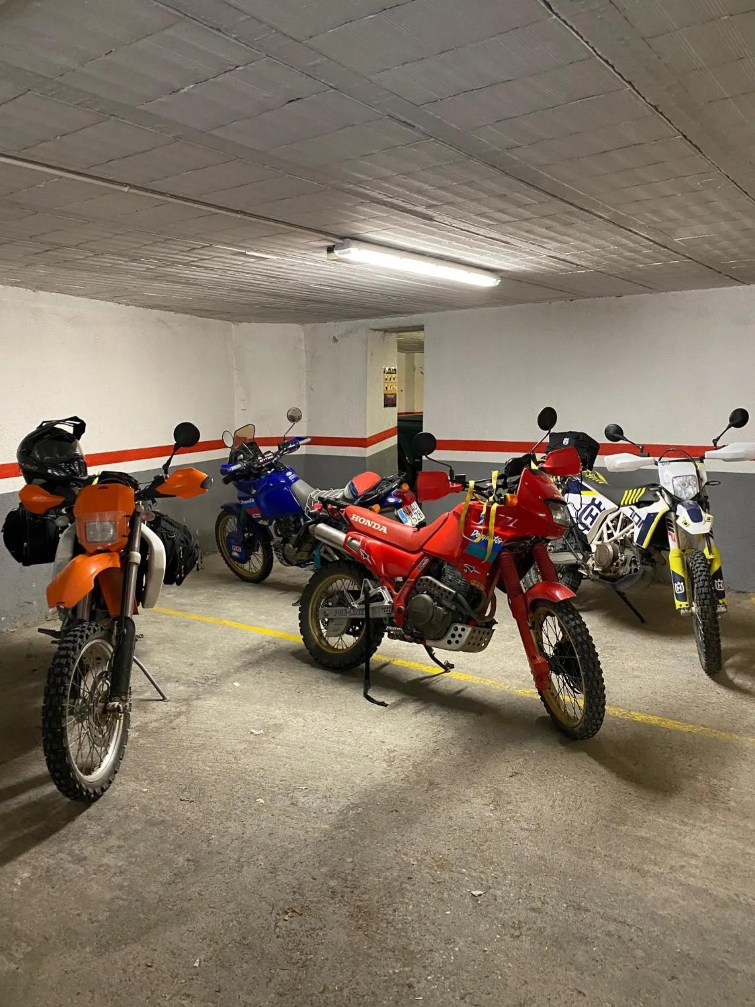 Parking in Hotel 9 Sant Antoni Only Adults