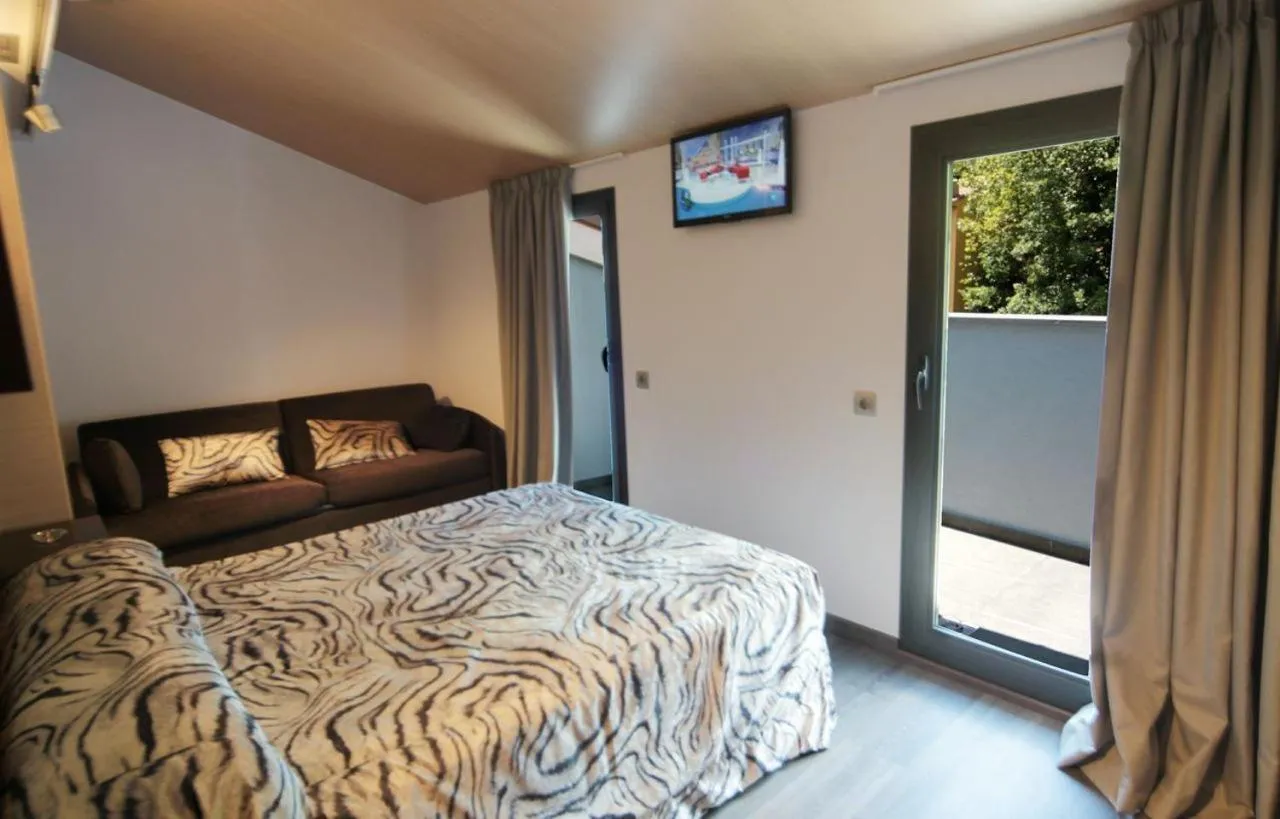 Bedroom, Bed in Hotel 9 Sant Antoni Only Adults