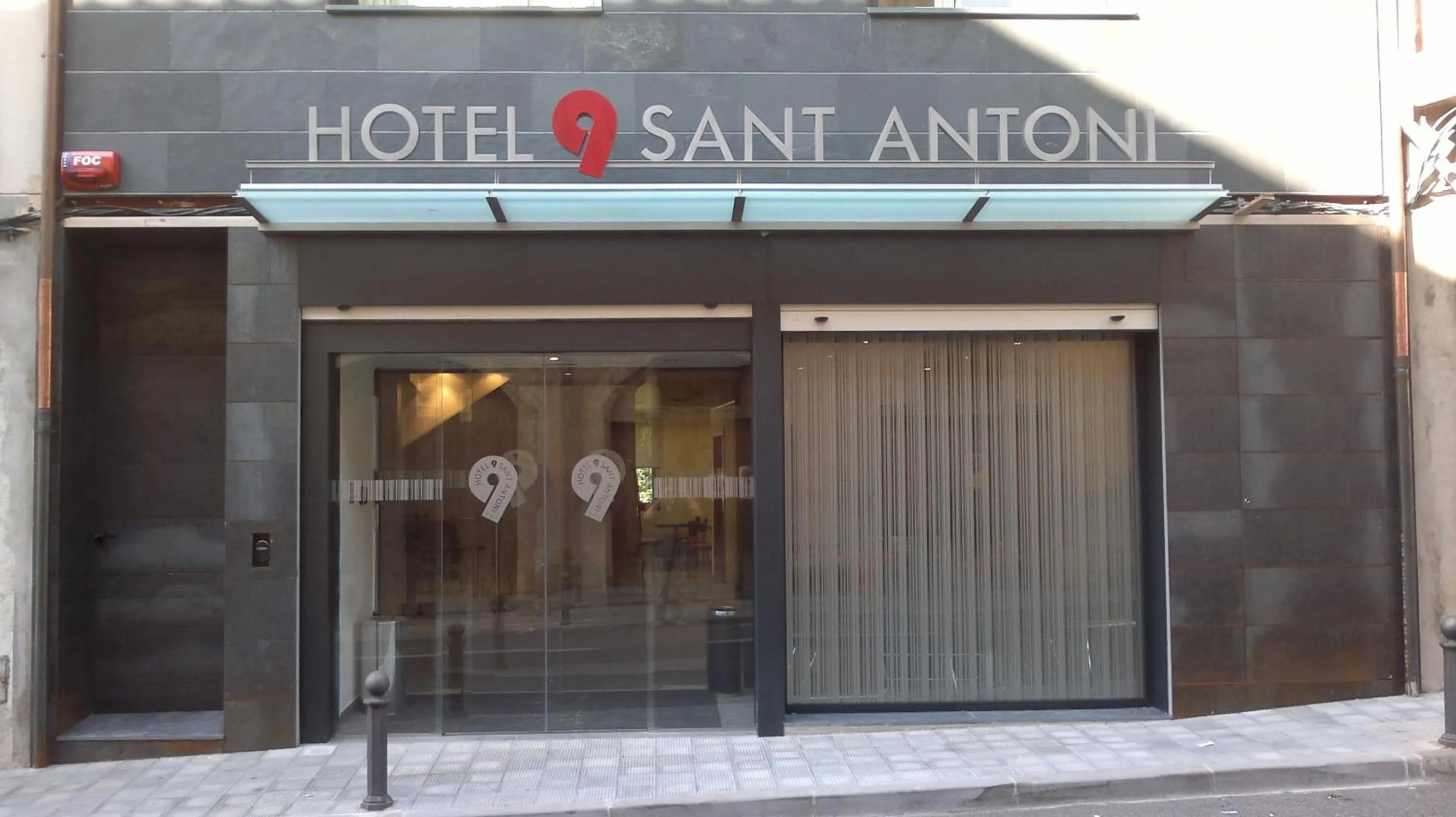 Facade/entrance in Hotel 9 Sant Antoni Only Adults