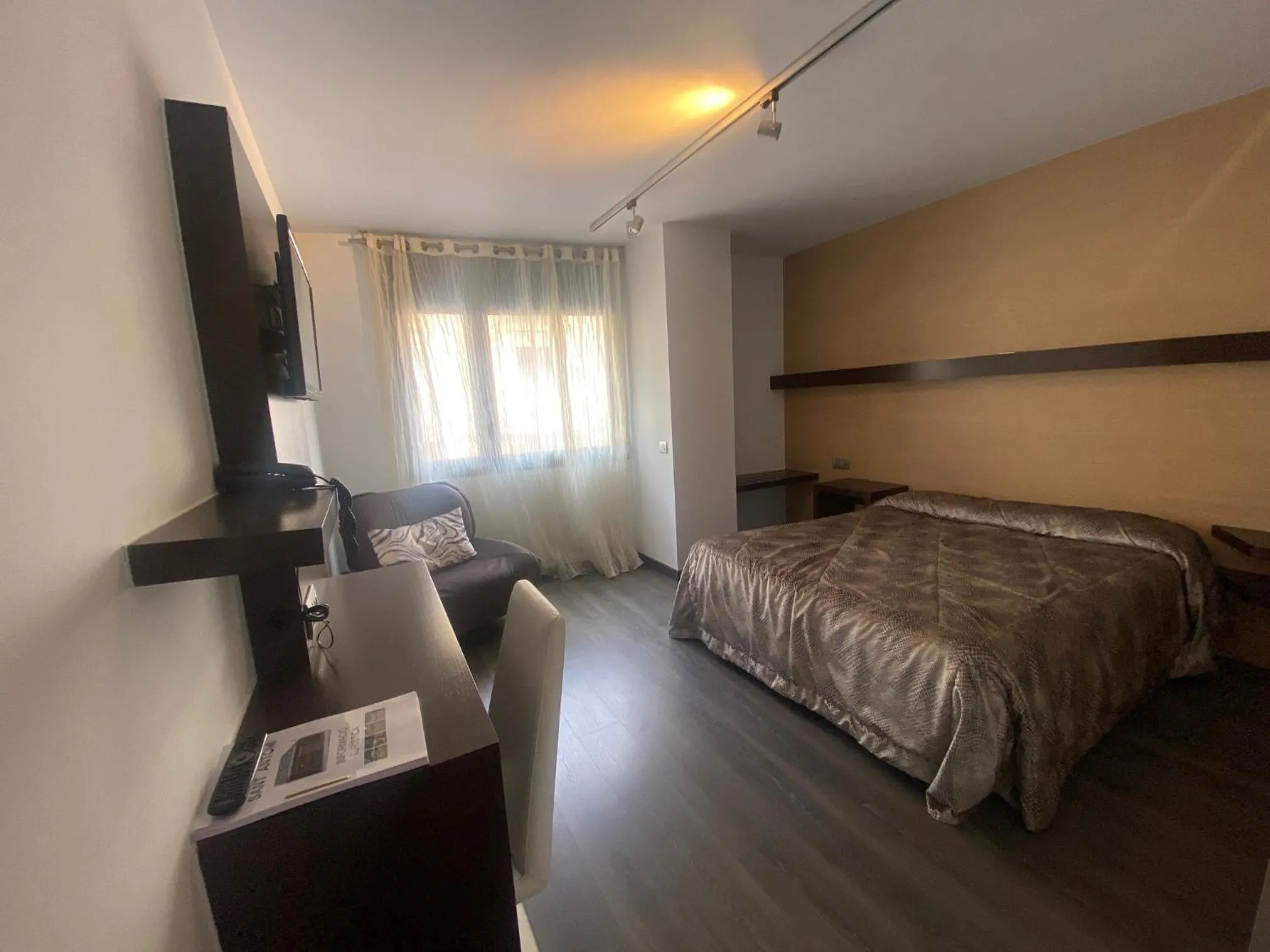 Bed in Hotel 9 Sant Antoni Only Adults
