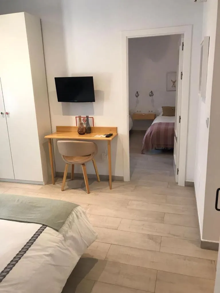 Photo of the whole room, Bed in Chipibeach B&B, Hostal Boutique