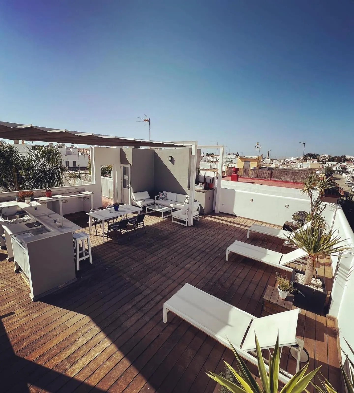 Property building in Chipibeach B&B, Hostal Boutique