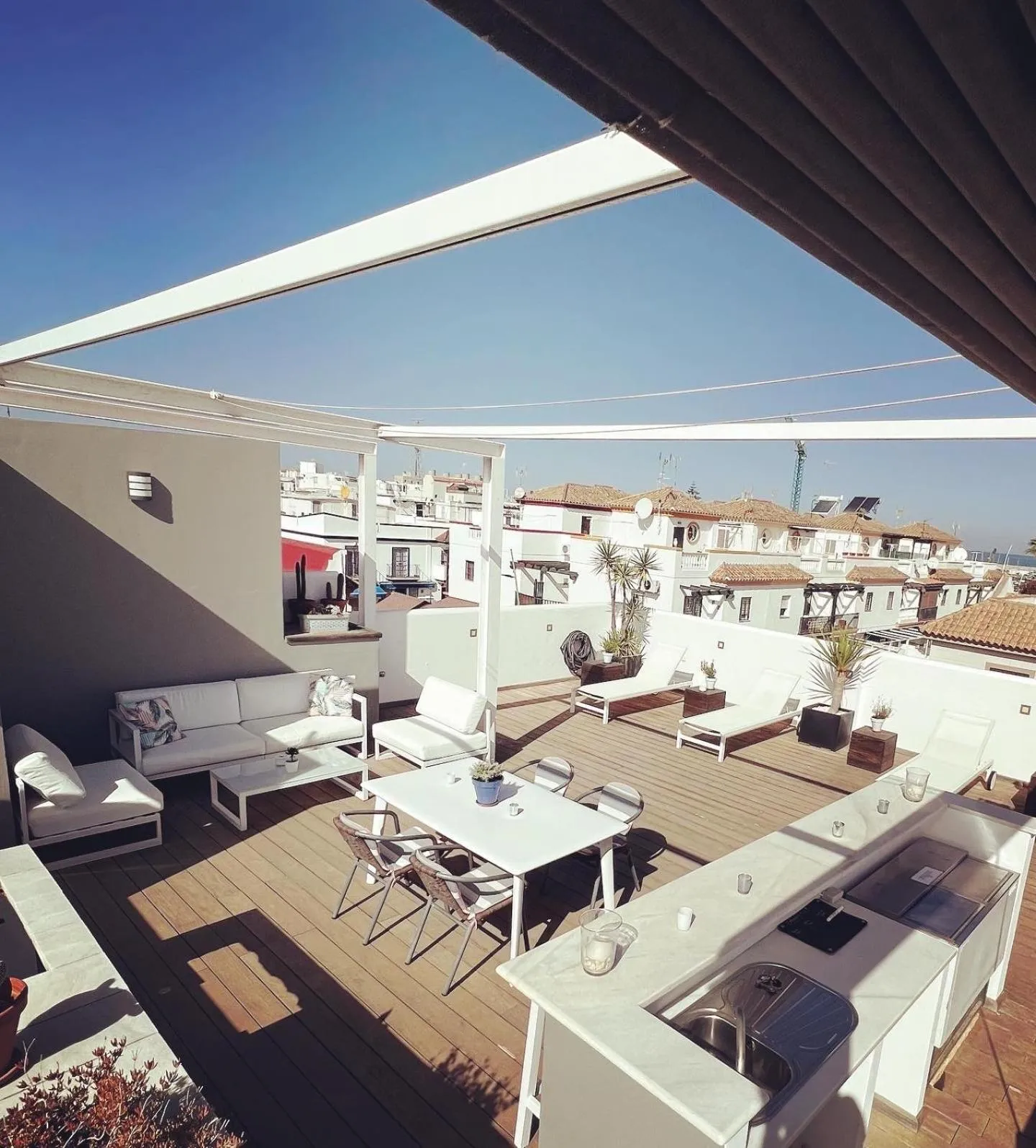 Property building in Chipibeach B&B, Hostal Boutique