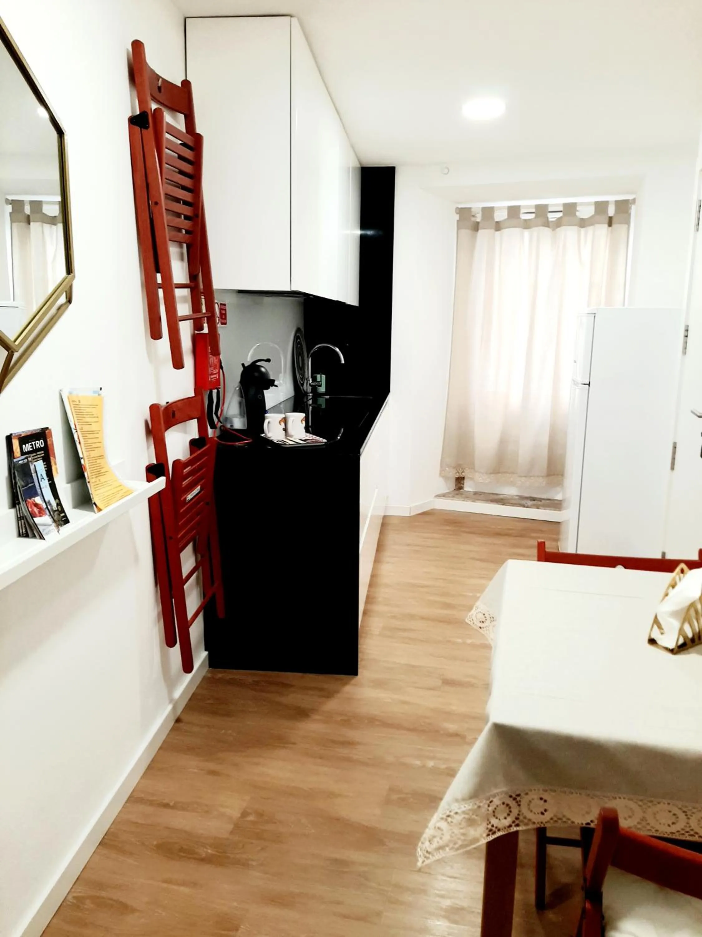 Coffee/tea facilities in Residenza Dutzu - Aparthotel Leiria