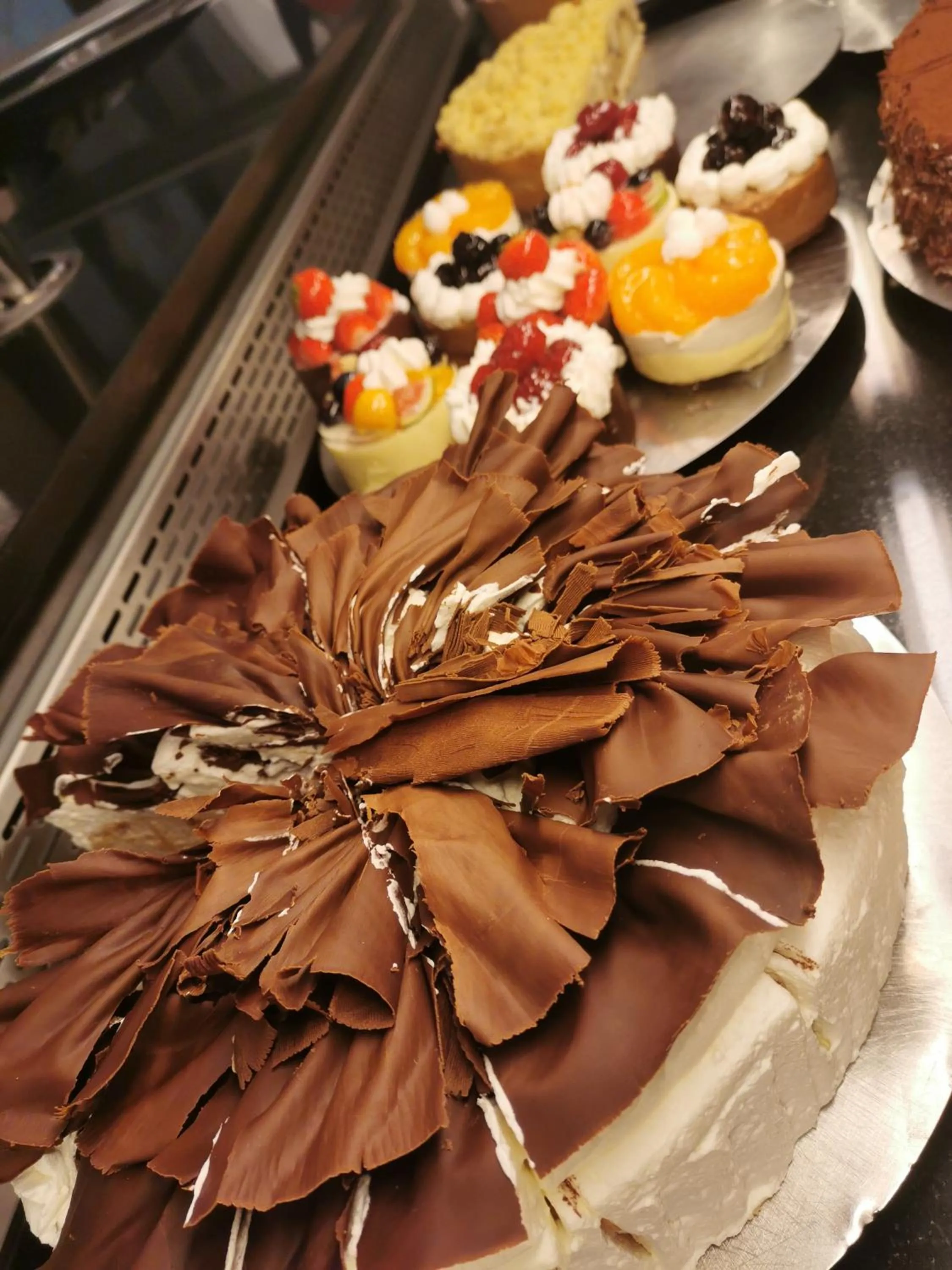 Food and drinks in Parkhotel "Am Schänzchen"