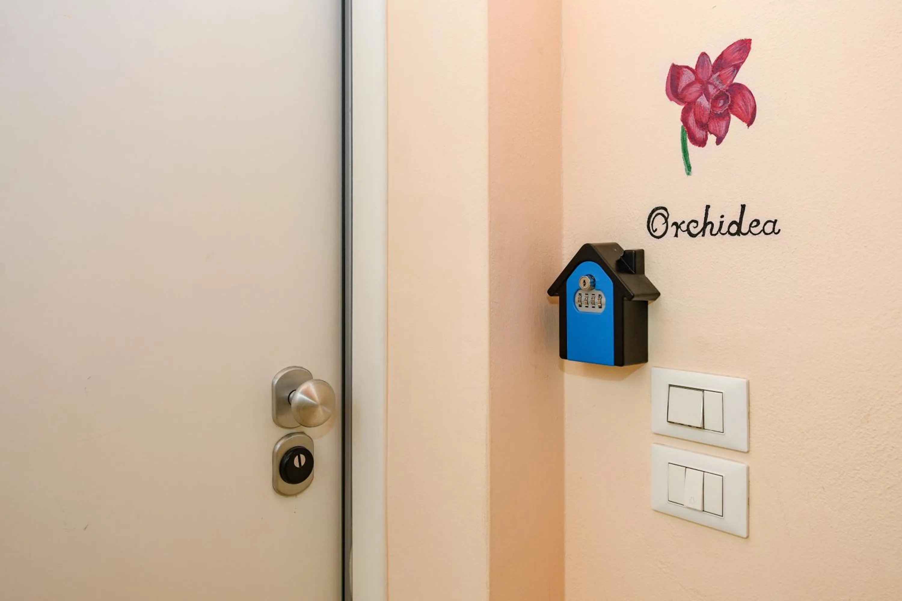 Property logo or sign in Flowers Apartments