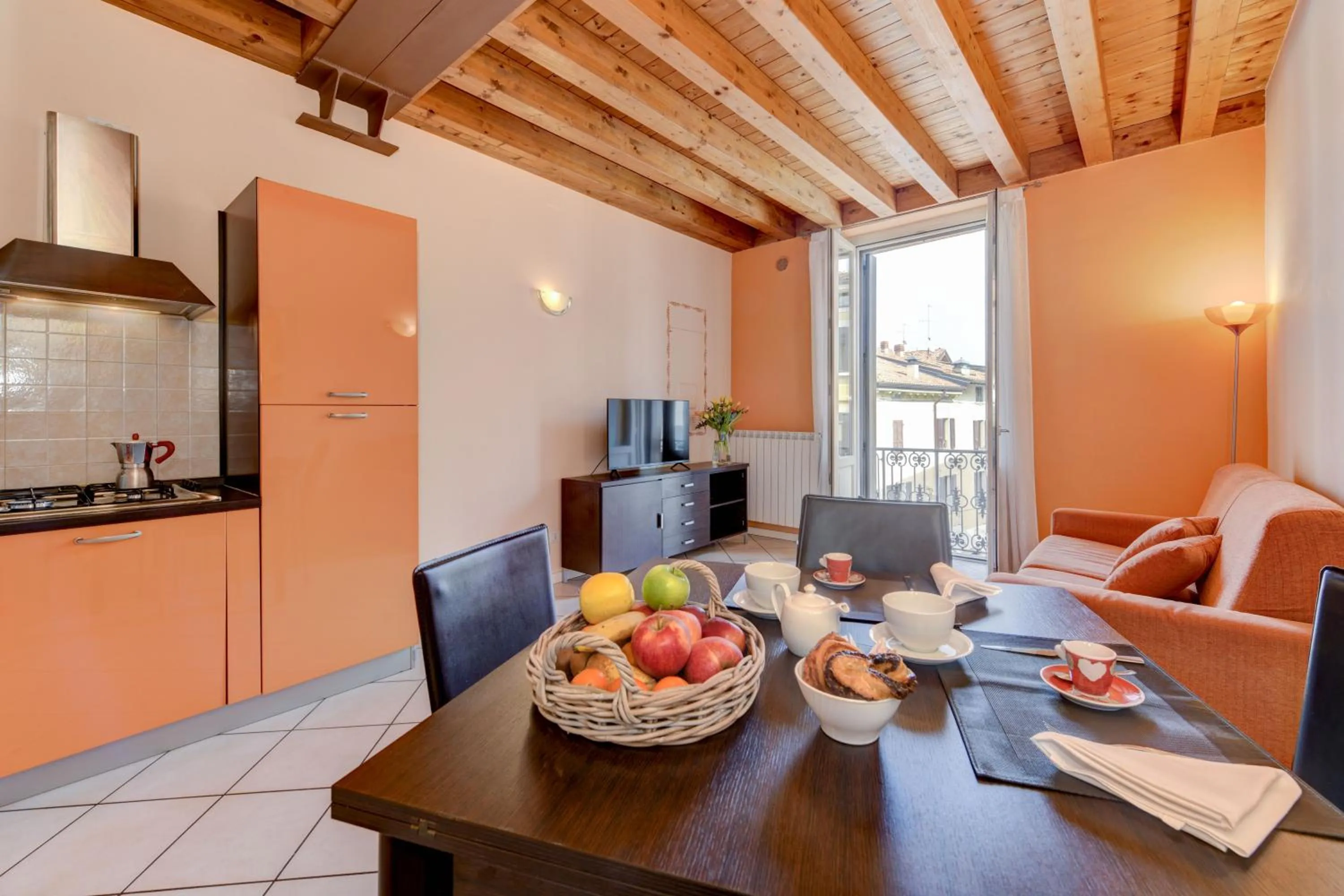 Seating area in Flowers Apartments