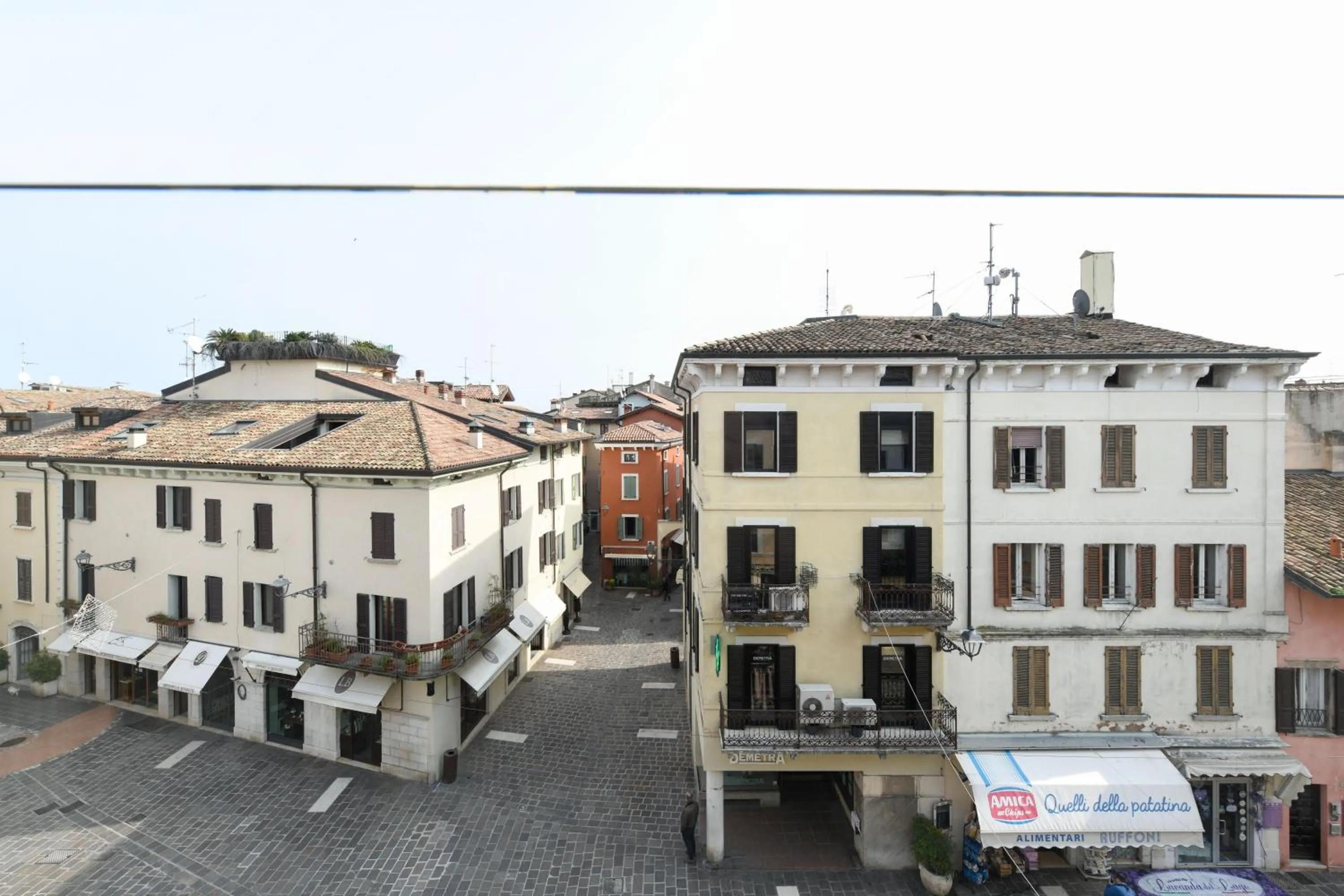 Neighbourhood in Flowers Apartments