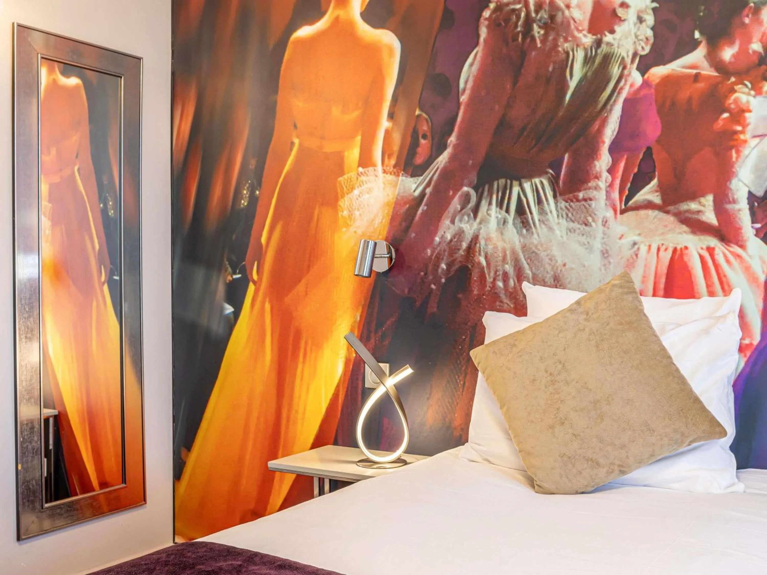 Bedroom, Bed in Mercure Paris Place d'Italie