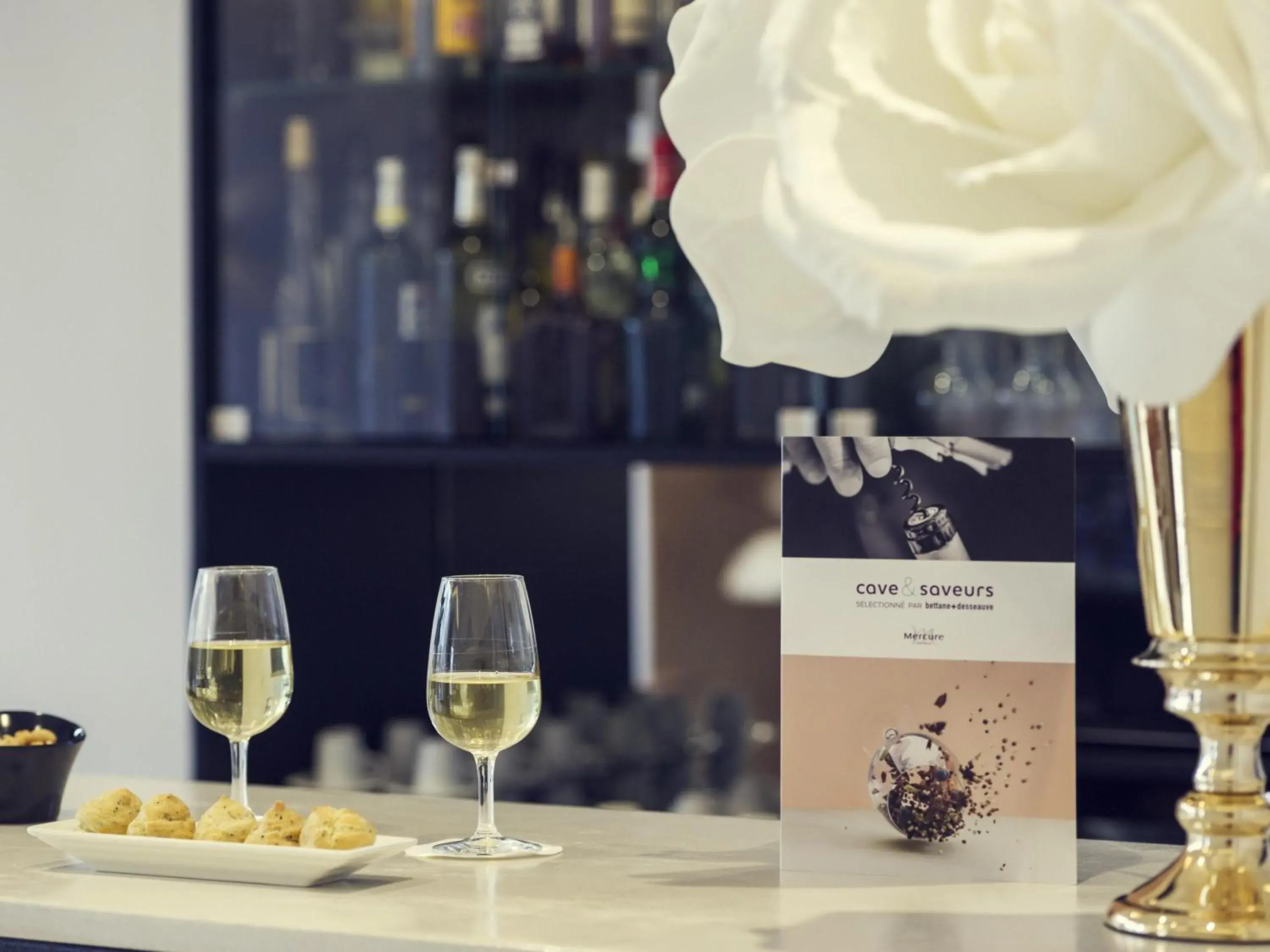 Lounge or bar in Mercure Paris Place d'Italie Lounge or bar in Mercure Paris Place d'Italie