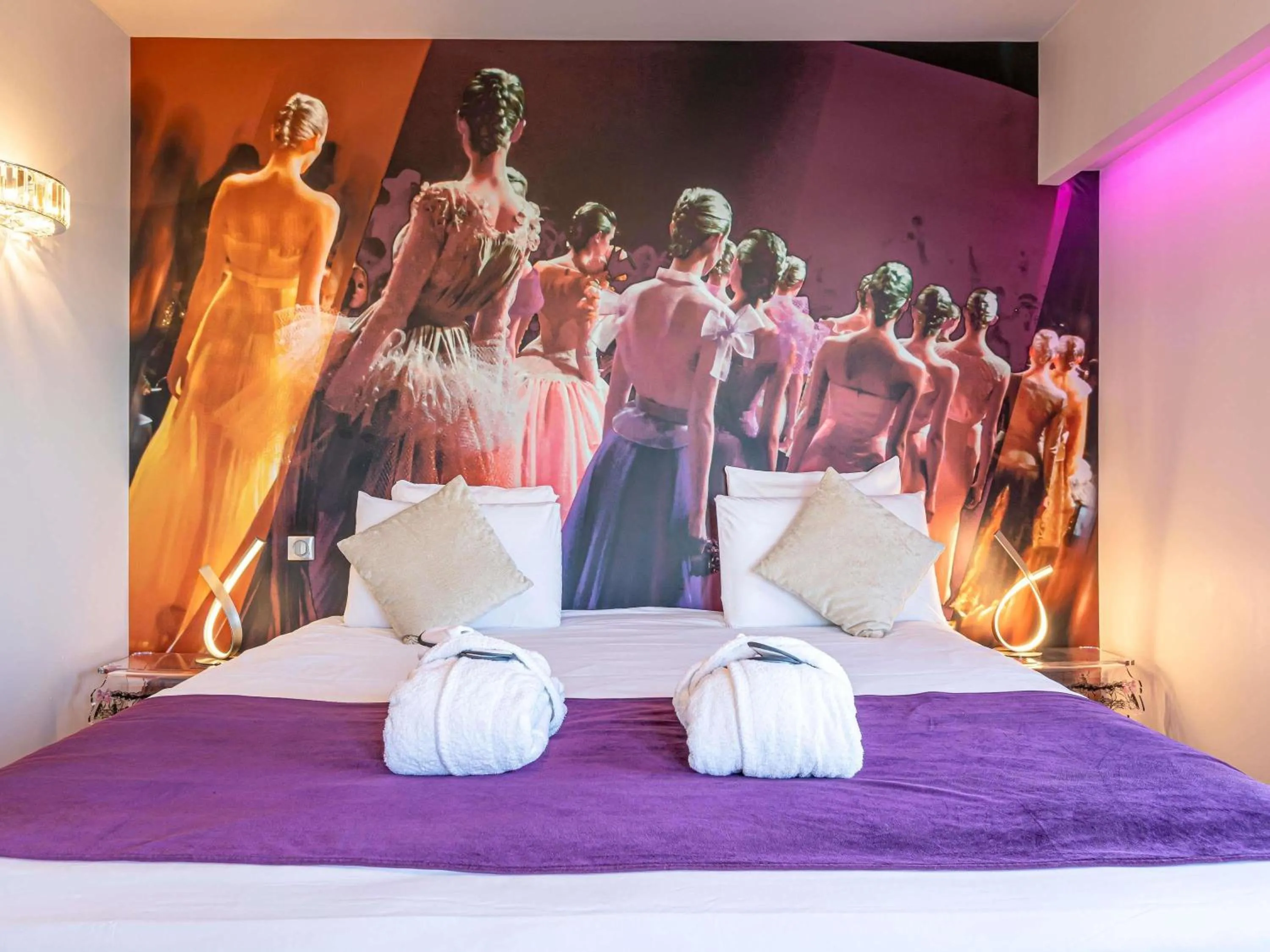 Bedroom, Bed in Mercure Paris Place d'Italie