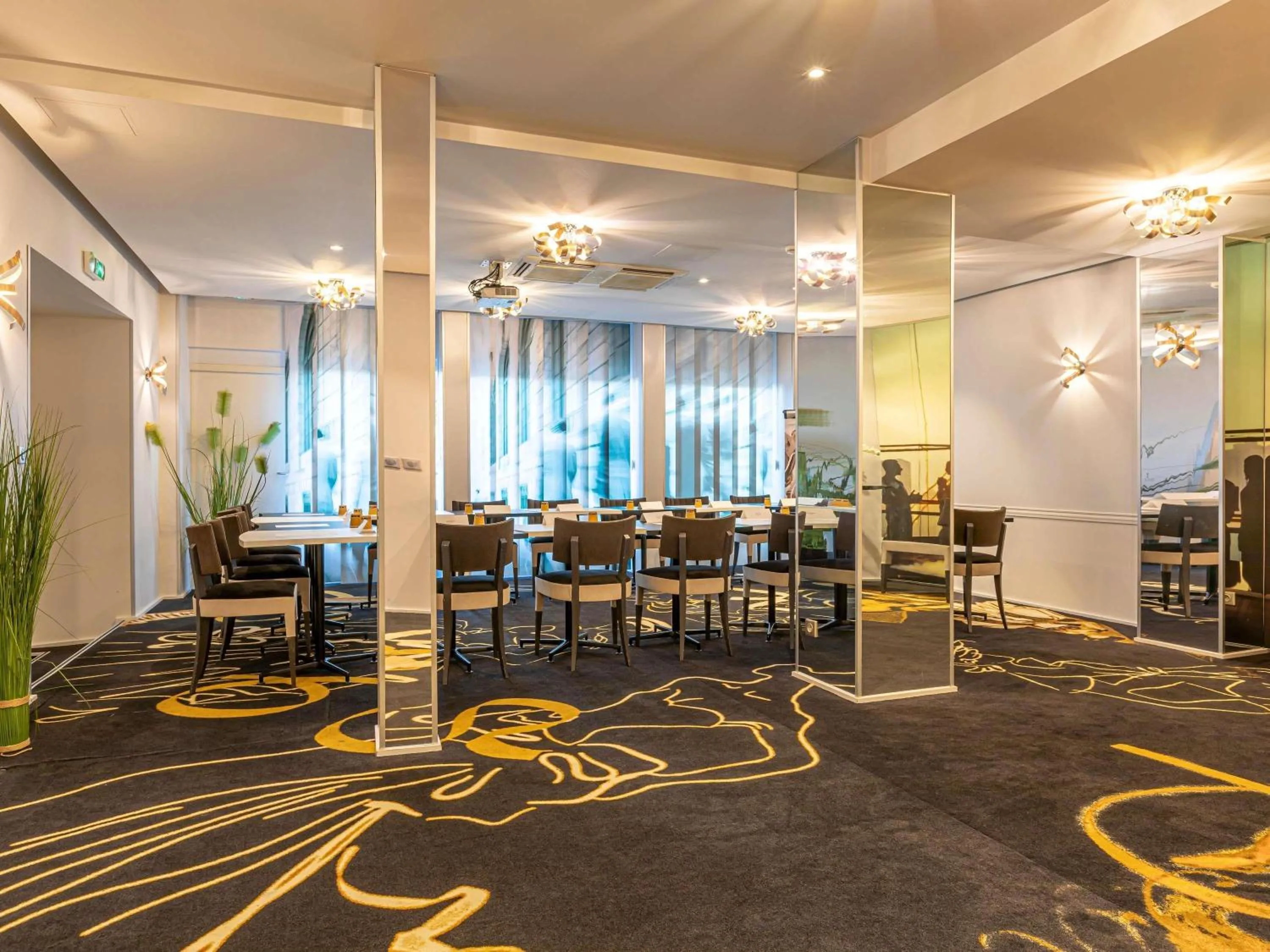 Meeting/conference room in Mercure Paris Place d'Italie