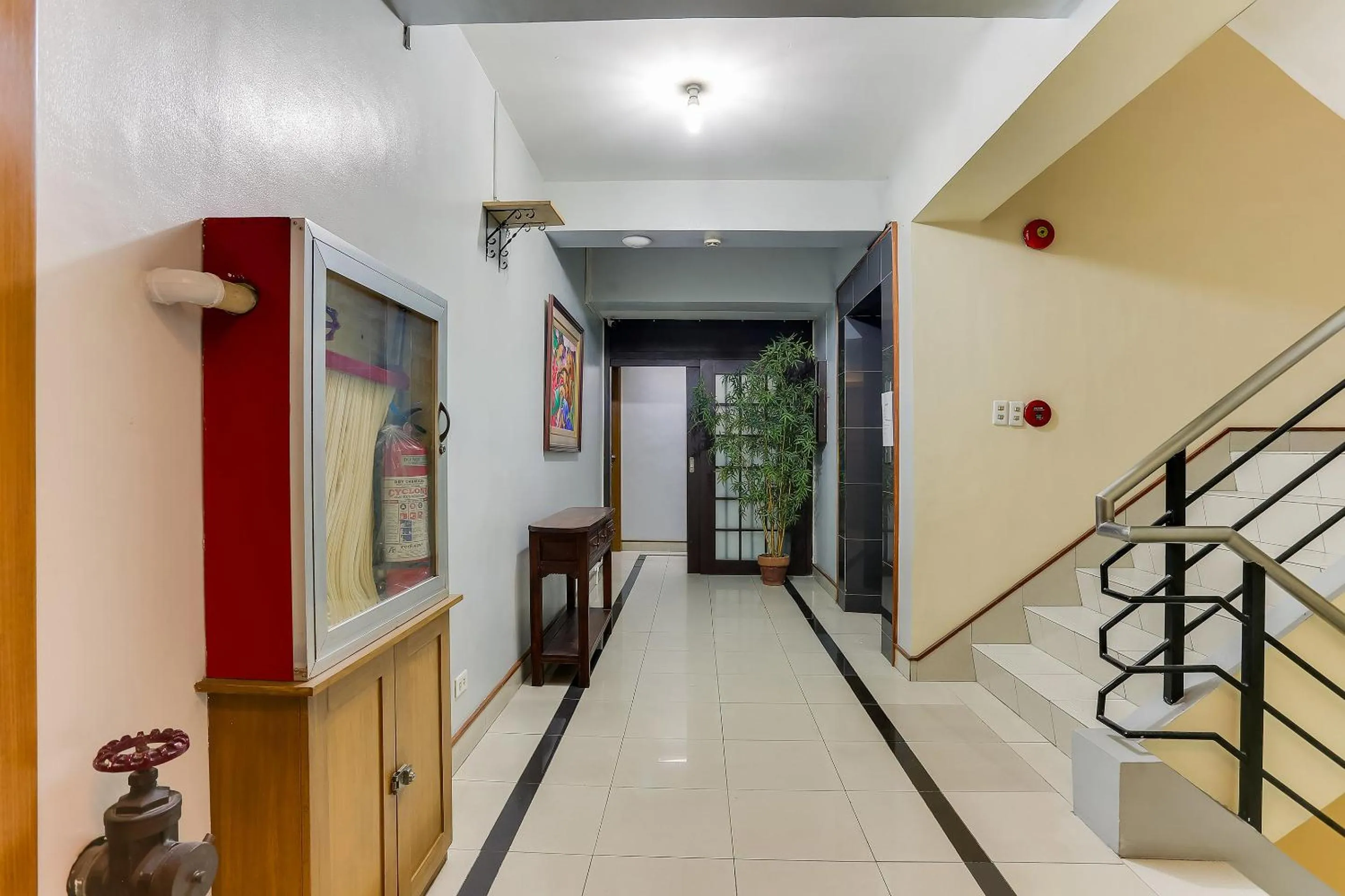 Lobby or reception in Alley 8 Makati