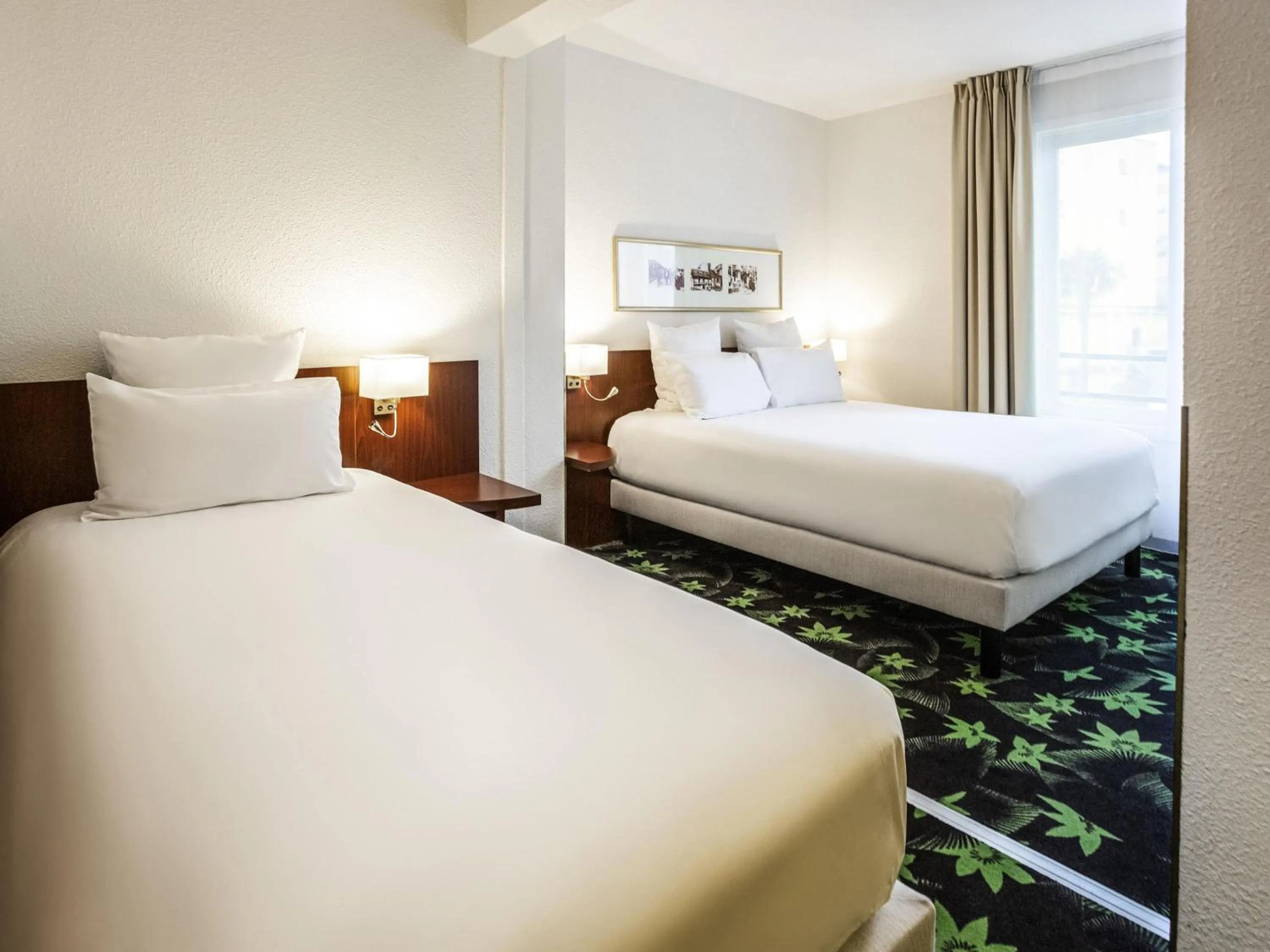 Bedroom, Bed in Mercure Lourdes Impérial