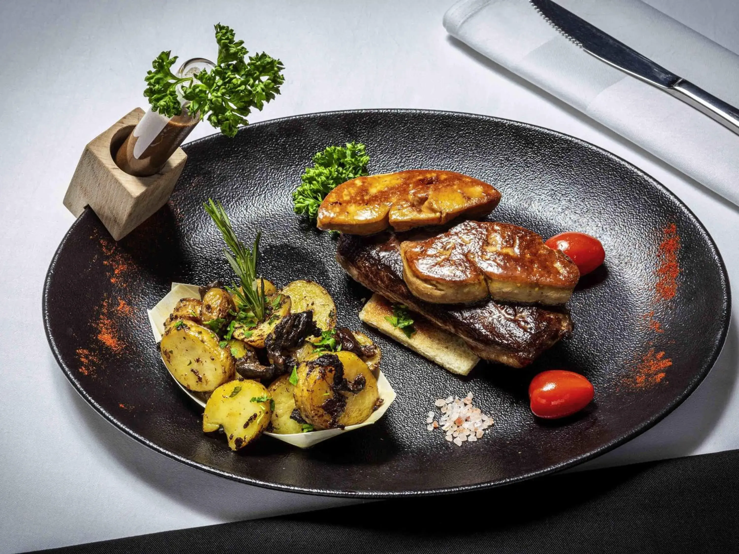 Restaurant/places to eat in Mercure Lourdes Impérial Restaurant/places to eat in Mercure Lourdes Impérial