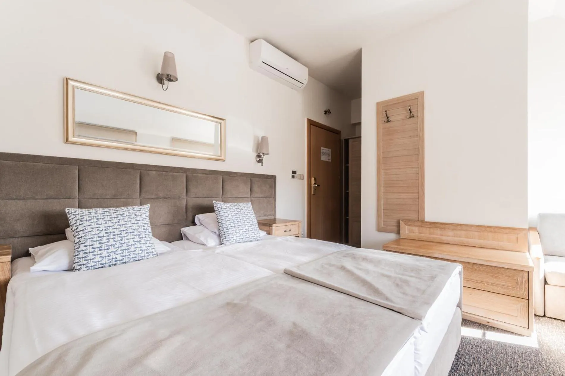 Photo of the whole room, Bed in Hotel Kahlberg