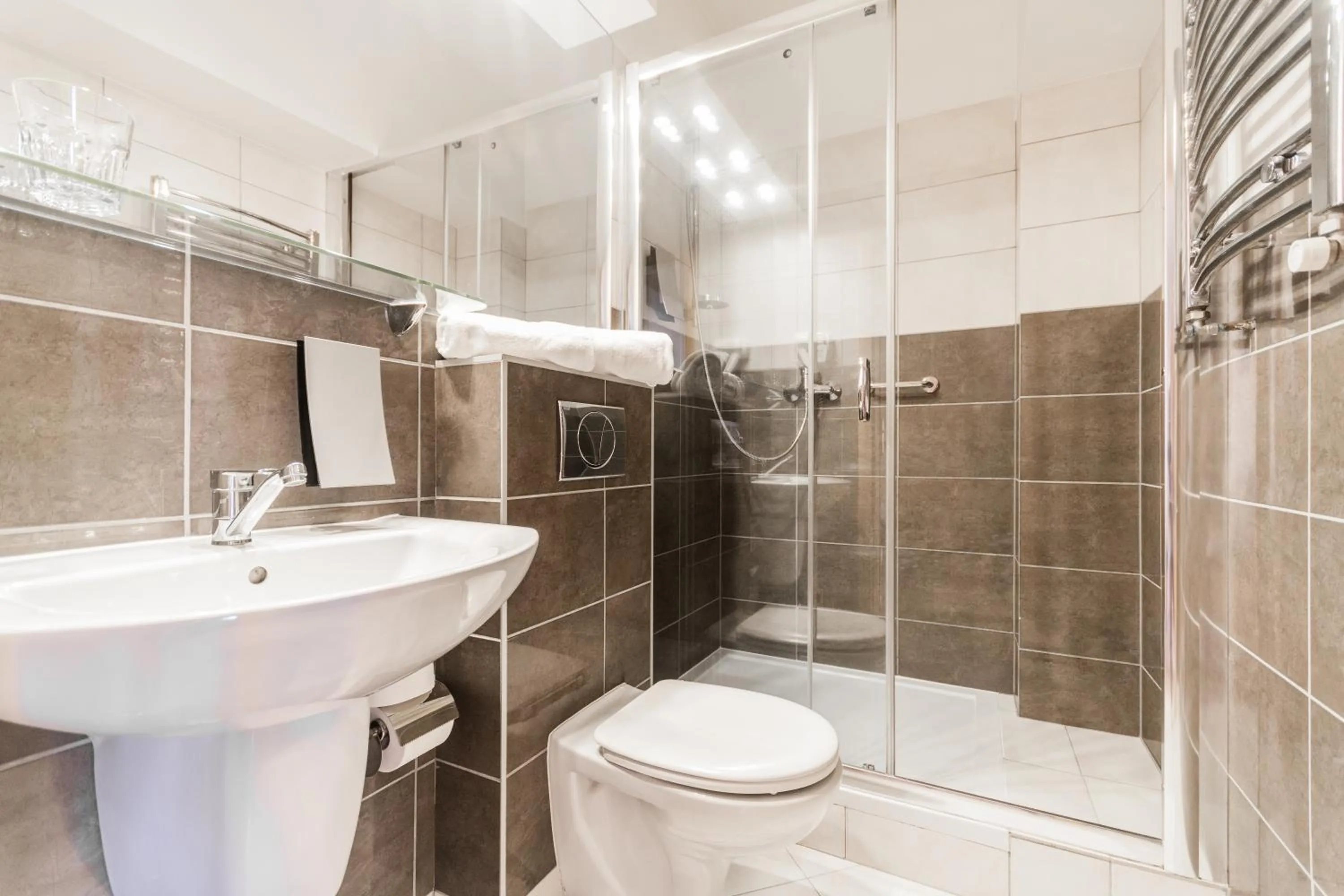 Shower in Hotel Kahlberg