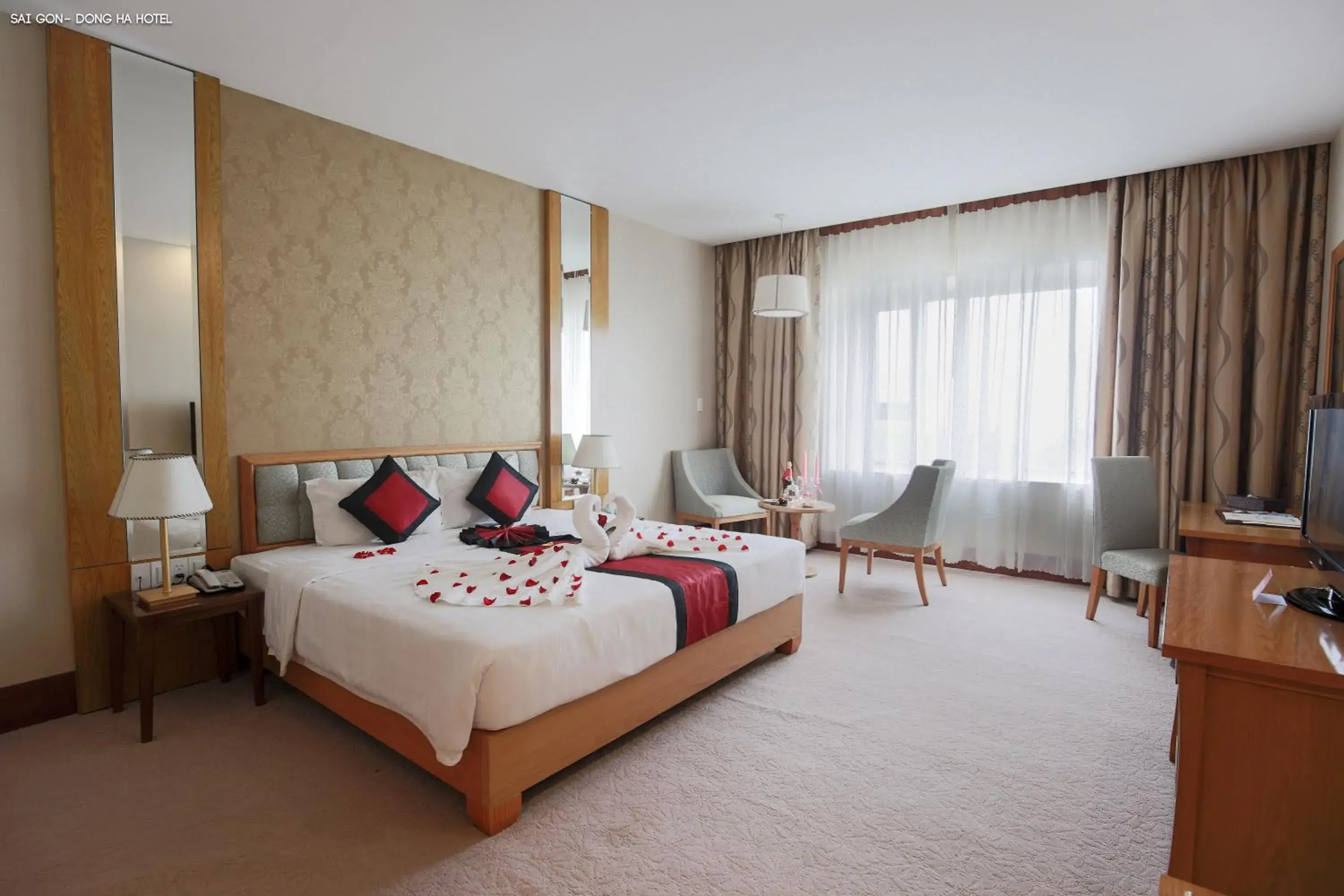 City view, Bed in Sai Gon Dong Ha Hotel - a member of Saigontourist Group City view, Bed in Sai Gon Dong Ha Hotel - a member of Saigontourist Group