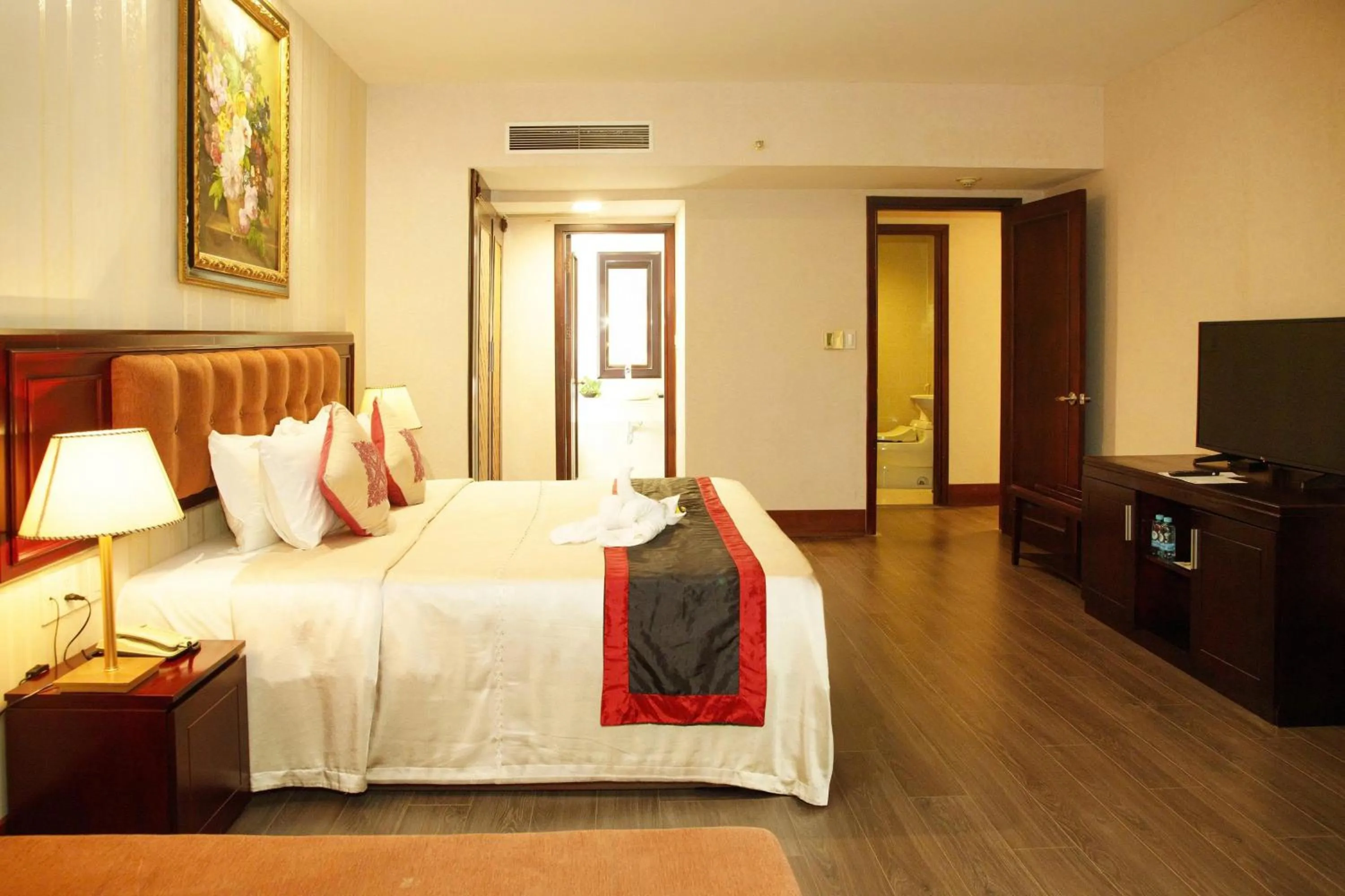 Bedroom, Bed in Sai Gon Dong Ha Hotel - a member of Saigontourist Group