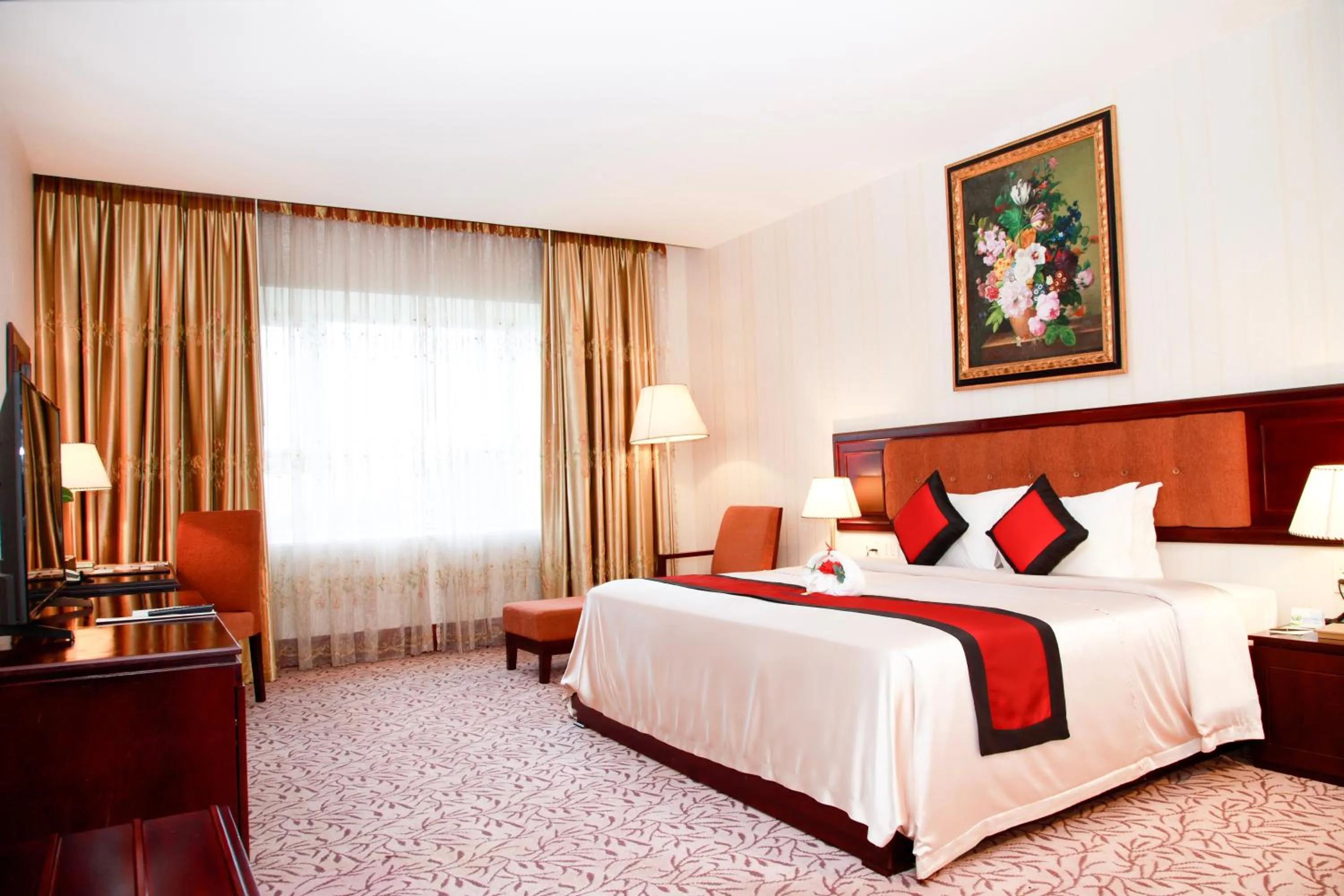 Bed in Sai Gon Dong Ha Hotel - a member of Saigontourist Group