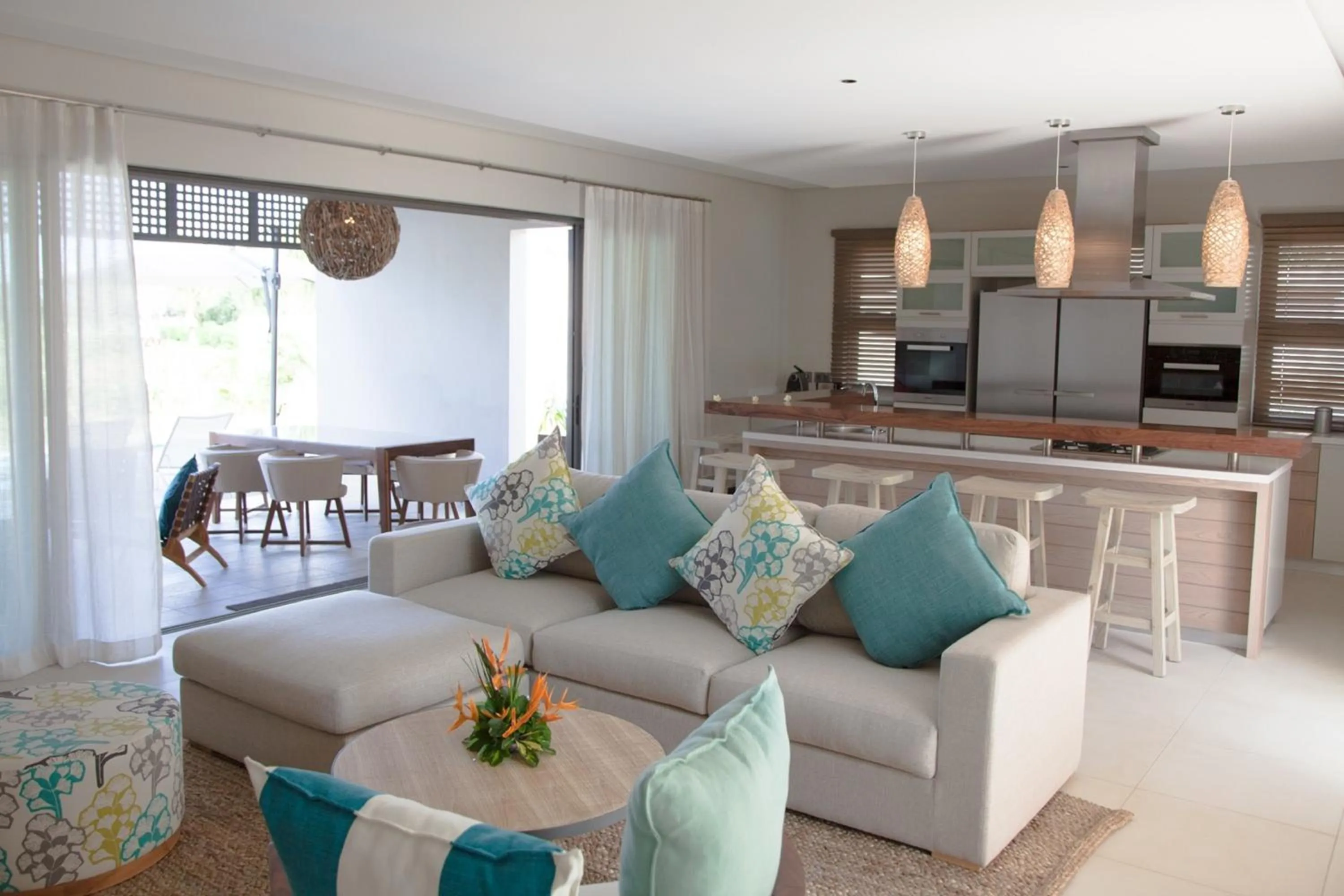 TV and multimedia in Anahita Golf & Spa Resort