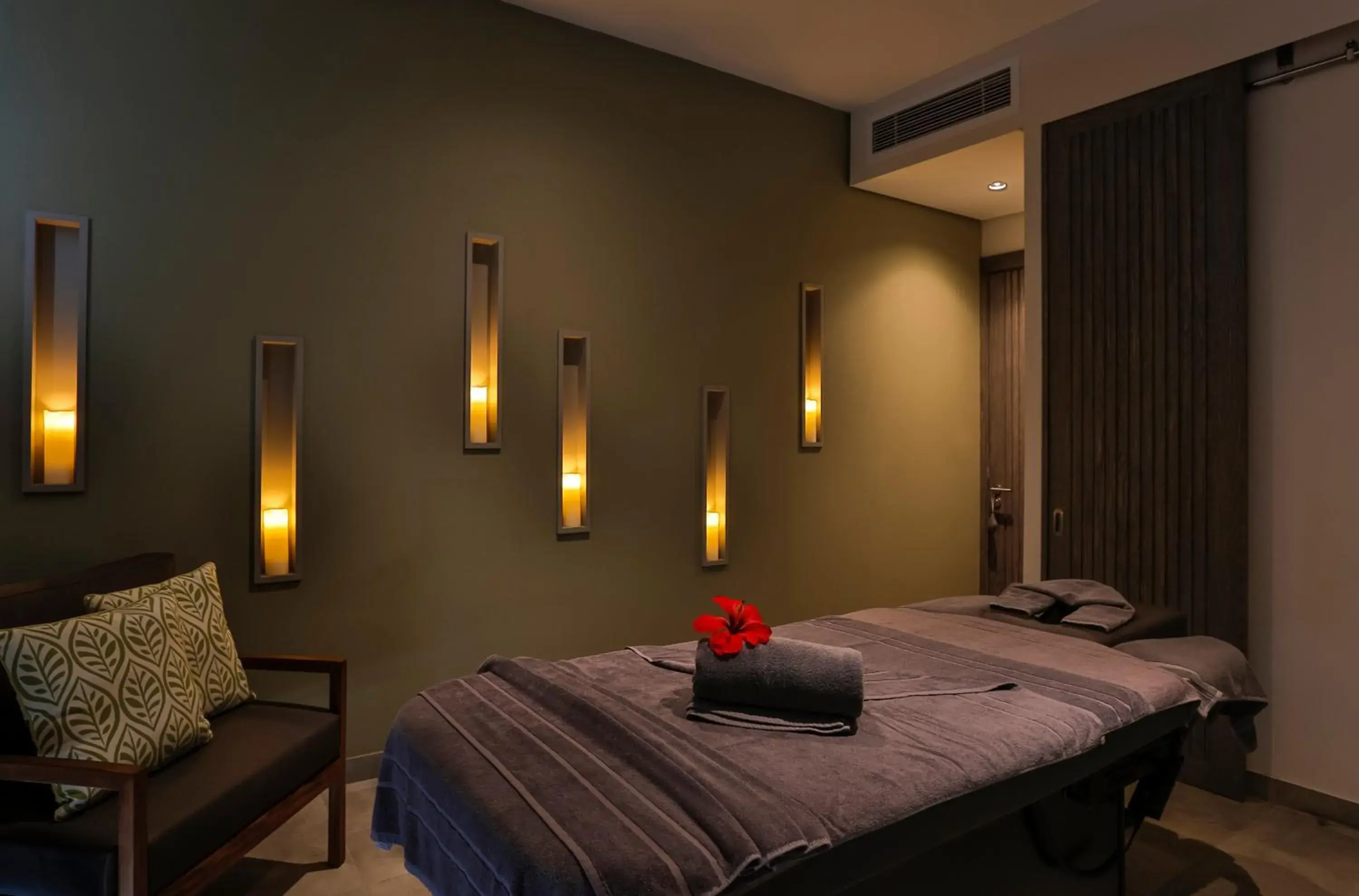 Massage, Bed in Anahita Golf & Spa Resort Massage, Bed in Anahita Golf & Spa Resort