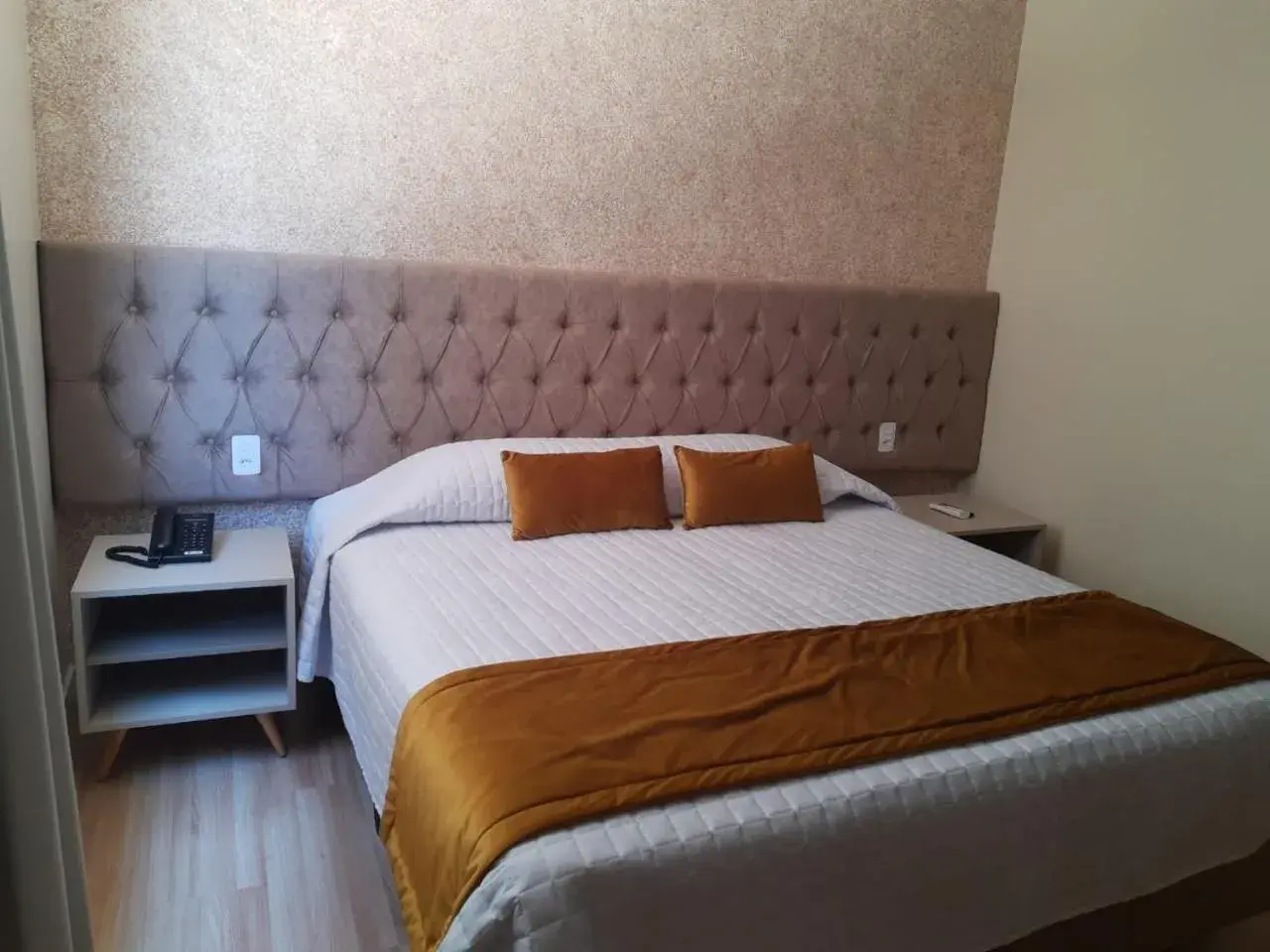 Bed in Hotel Alles Berg Bed in Hotel Alles Berg