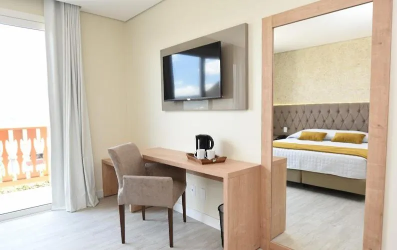 Bed in Hotel Alles Berg