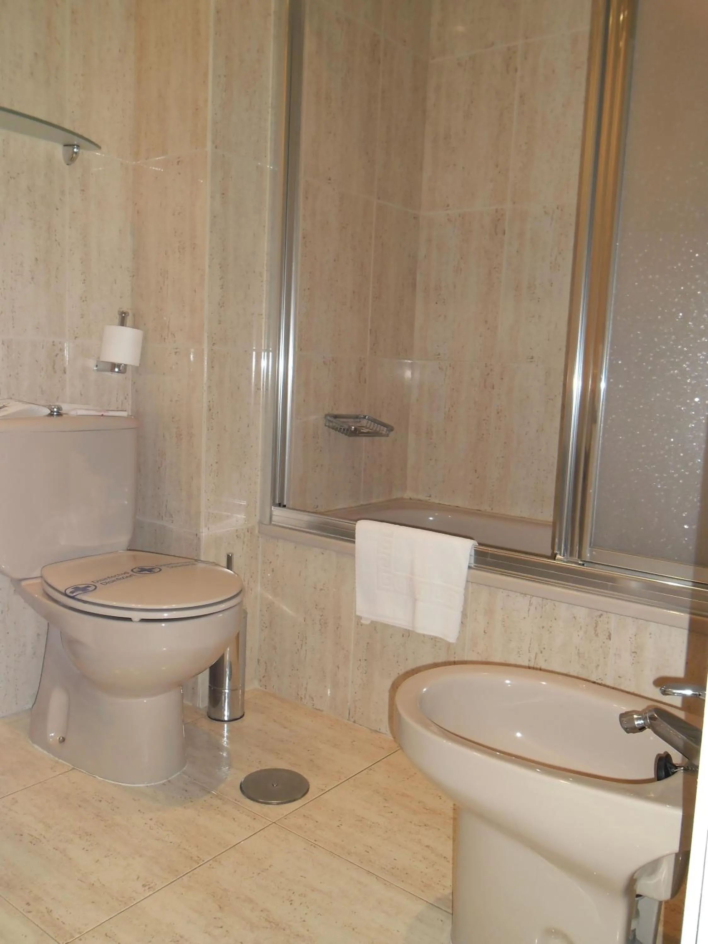 Bathroom in Hotel Escuela Madrid