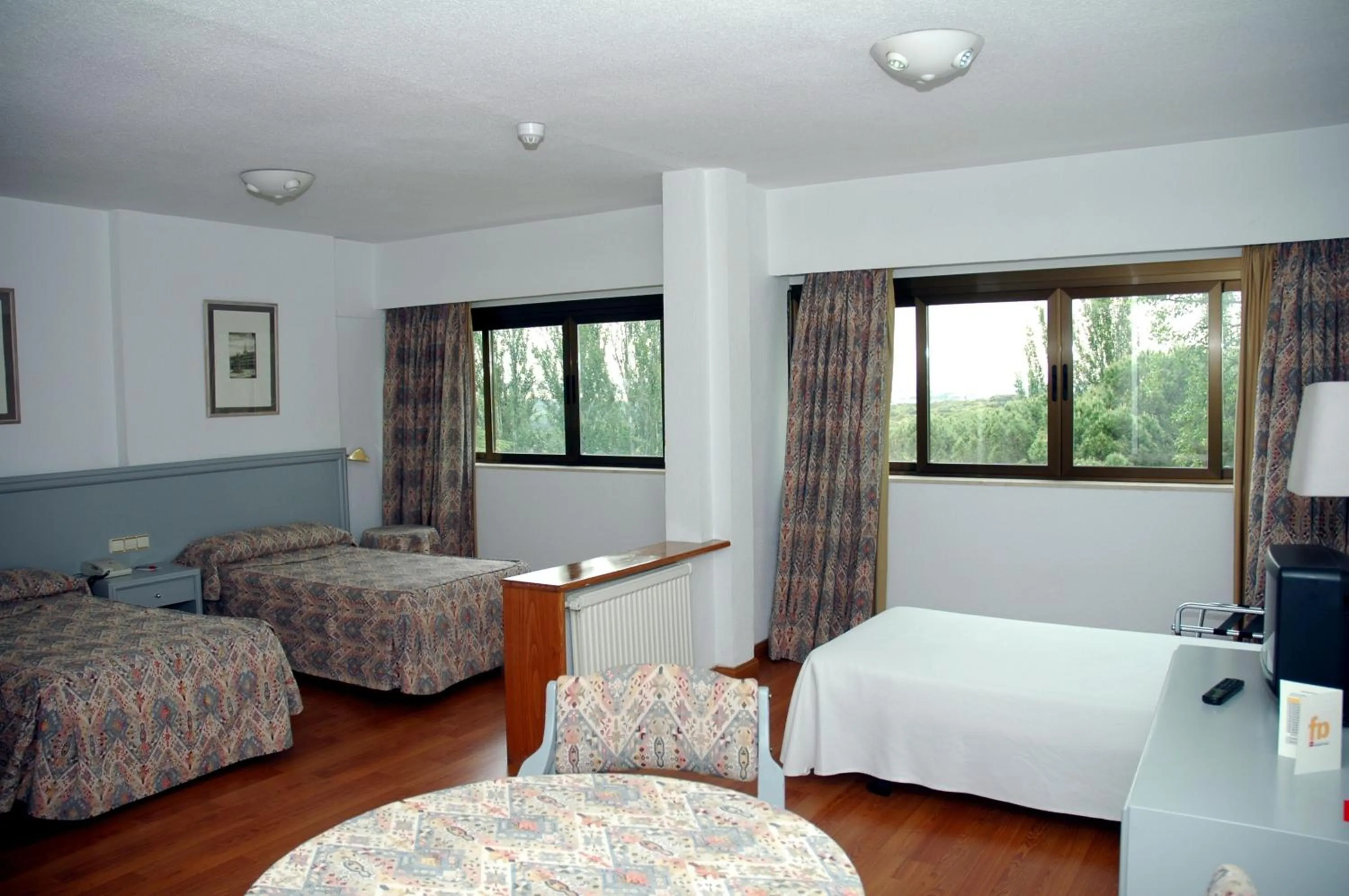 Bed in Hotel Escuela Madrid