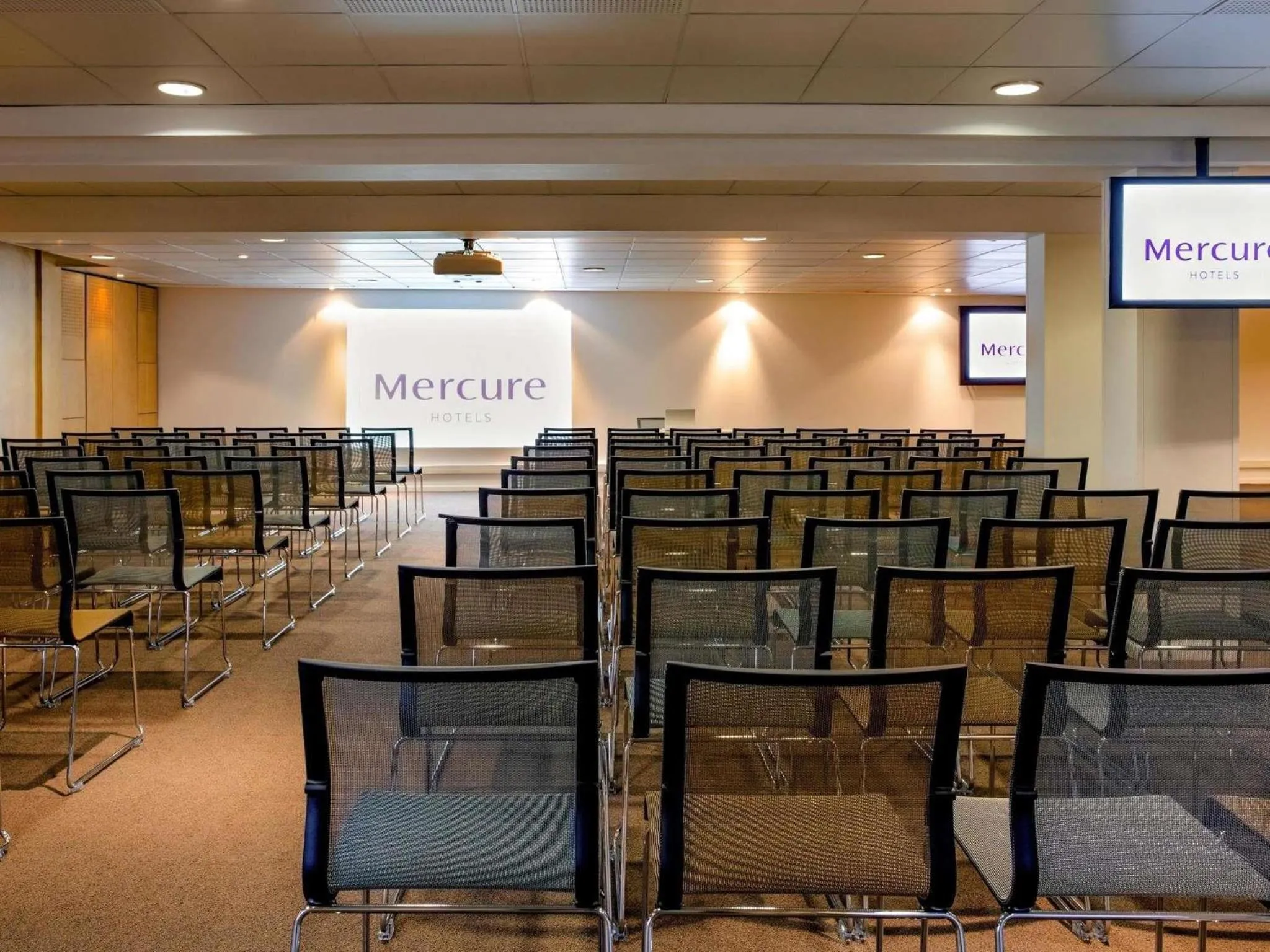 Meeting/conference room in Mercure Pont d’Avignon Centre