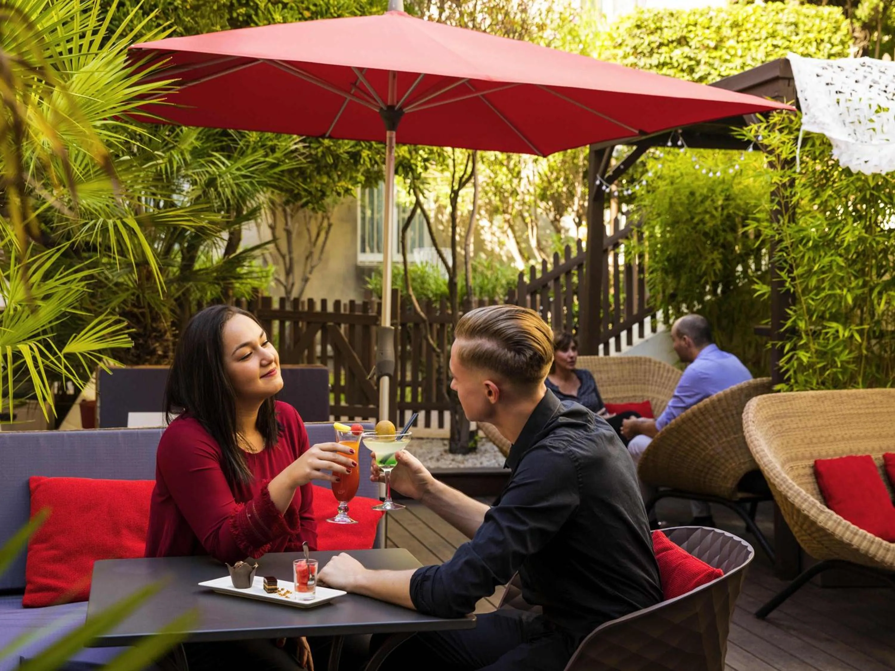 Lounge or bar in Mercure Pont d’Avignon Centre